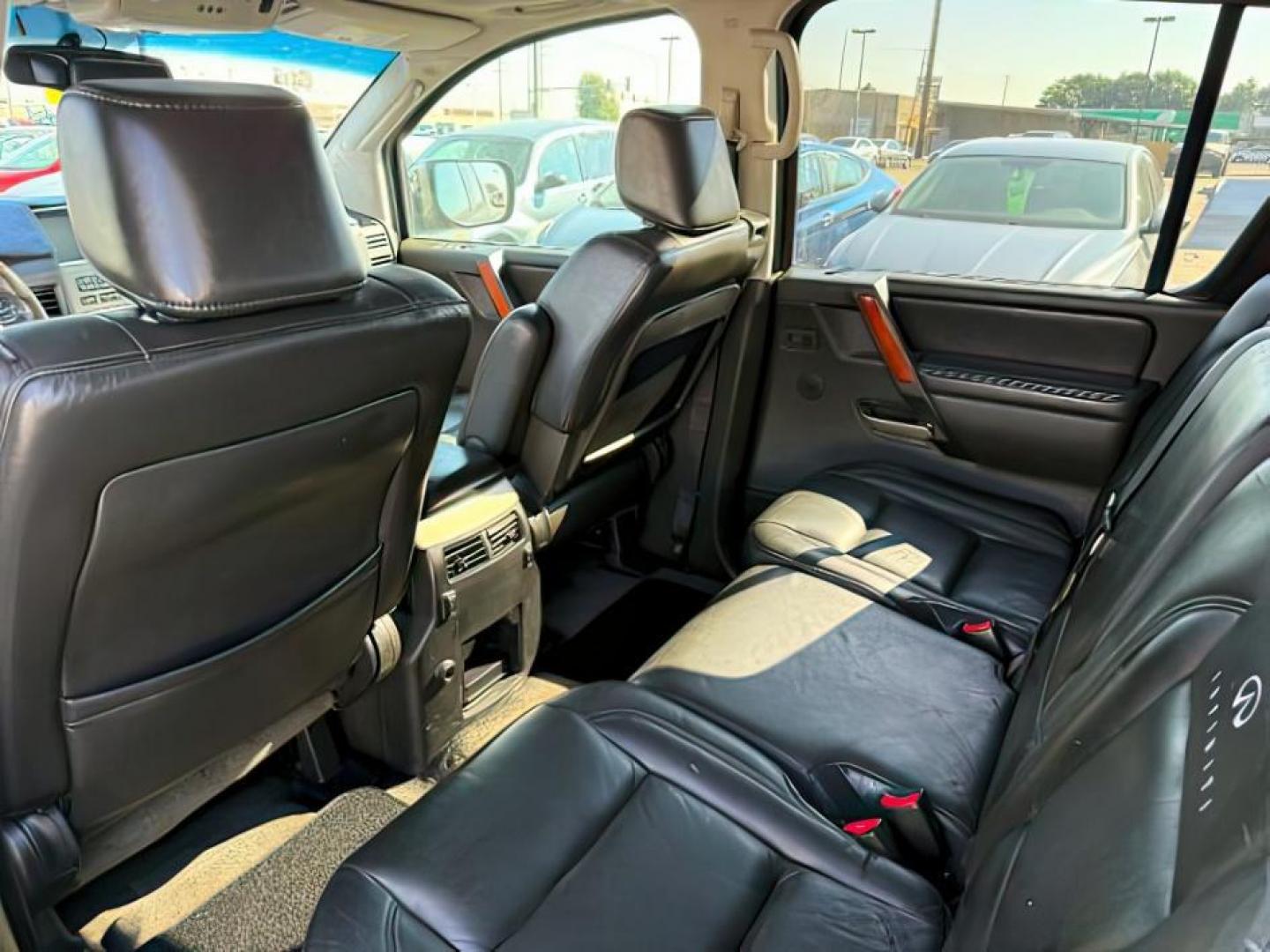 2005 SILVER /CLOTH Infiniti QX56 (5N3AA08C45N) with an 56 engine, Automatic transmission, located at 1175 N Woodruff Ave, Idaho Falls, ID, 83401, 43.506901, -111.999657 - Photo#22