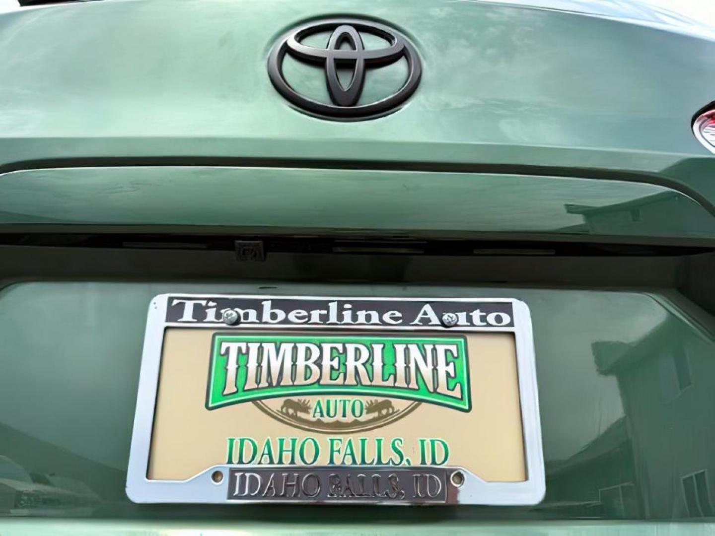 2023 GREEN /Black Toyota Corolla Cross (7MUCAABG9PV) with an Dynamic Force 2L I-4 portdirect injection engine, Automatic transmission, located at 1175 N Woodruff Ave, Idaho Falls, ID, 83401, 43.506901, -111.999657 - At Timberline Auto, finding a great deal on your next vehicle is always easy! Our experienced sales staff's goal is to help find you the right vehicle at the right price! Our knowledgeable finance department has options for almost any credit score. We offer extended service contract options to prote - Photo#4