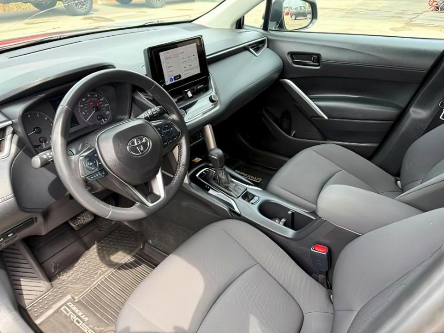 2023 GREEN /Black Toyota Corolla Cross (7MUCAABG9PV) with an Dynamic Force 2L I-4 portdirect injection engine, Automatic transmission, located at 1175 N Woodruff Ave, Idaho Falls, ID, 83401, 43.506901, -111.999657 - At Timberline Auto, finding a great deal on your next vehicle is always easy! Our experienced sales staff's goal is to help find you the right vehicle at the right price! Our knowledgeable finance department has options for almost any credit score. We offer extended service contract options to prote - Photo#13