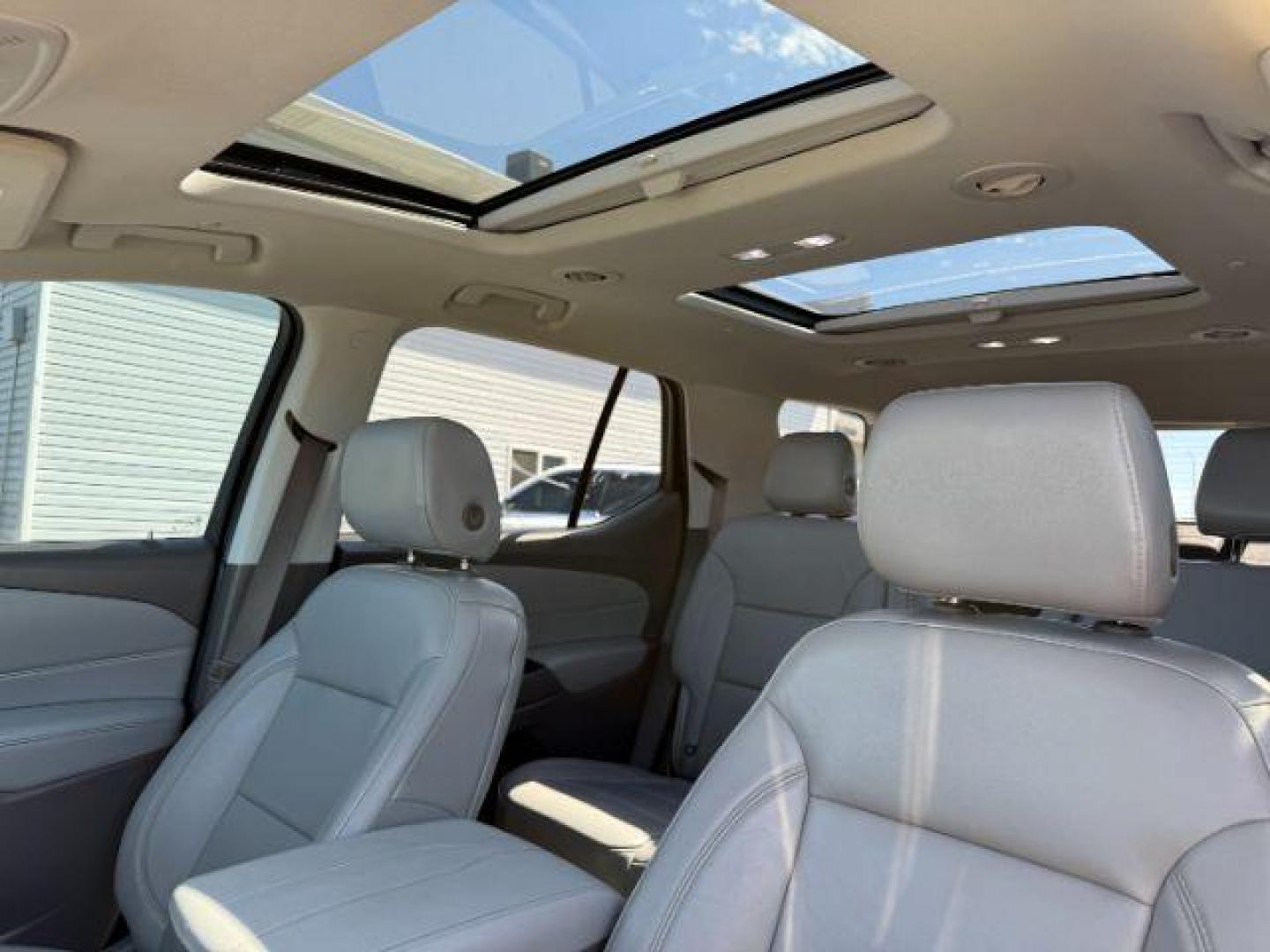 2018 Summit White /Dark Atmosphere/Medium Ash Gray Chevrolet Traverse (1GNEVHKW7JJ) with an 36L V-6 gasoline direct injection engine, Automatic transmission, located at 1175 N Woodruff Ave, Idaho Falls, ID, 83401, 43.506901, -111.999657 - At Timberline Auto, finding a great deal on your next vehicle is always easy! Our experienced sales staff's goal is to help find you the right vehicle at the right price! Our knowledgeable finance department has options for almost any credit score. We offer extended service contract options to prote - Photo#44