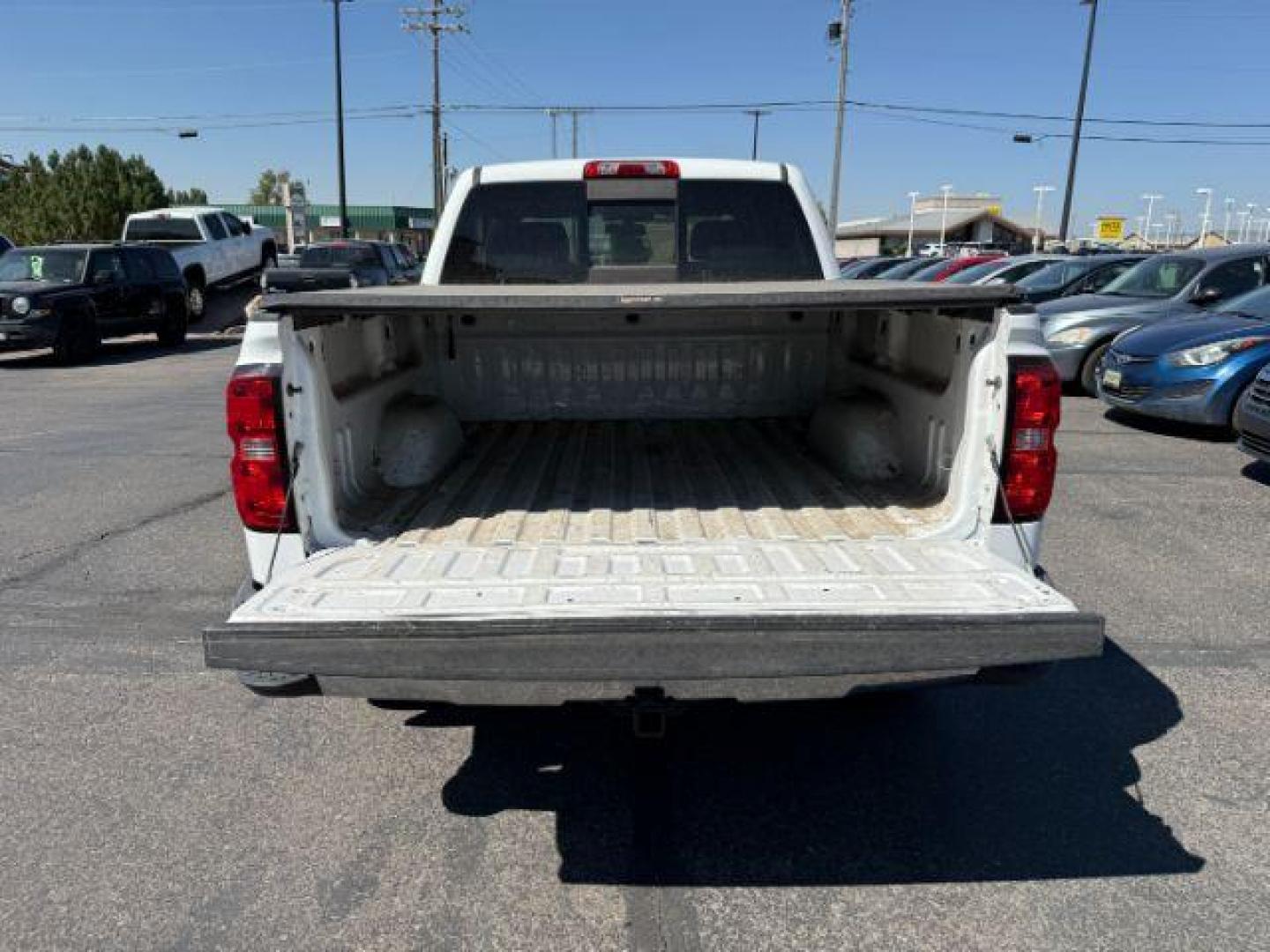 2014 White Diamond Tricoat /Jet Black Chevrolet Silverado 1500 (3GCUKSEC2EG) with an EcoTec3 53L V-8 gasoline direct injection engine, Automatic transmission, located at 1175 N Woodruff Ave, Idaho Falls, ID, 83401, 43.506901, -111.999657 - At Timberline Auto, finding a great deal on your next vehicle is always easy! Our experienced sales staff's goal is to help find you the right vehicle at the right price! Our knowledgeable finance department has options for almost any credit score. We offer extended service contract options to prote - Photo#25
