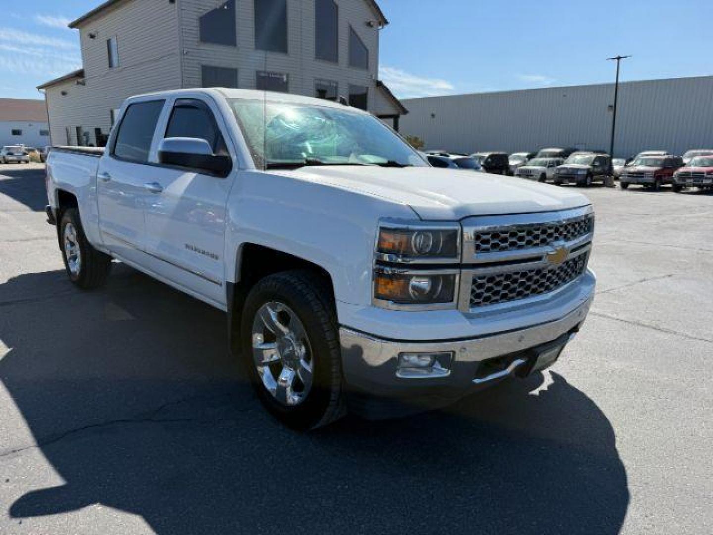 2014 White Diamond Tricoat /Jet Black Chevrolet Silverado 1500 (3GCUKSEC2EG) with an EcoTec3 53L V-8 gasoline direct injection engine, Automatic transmission, located at 1175 N Woodruff Ave, Idaho Falls, ID, 83401, 43.506901, -111.999657 - At Timberline Auto, finding a great deal on your next vehicle is always easy! Our experienced sales staff's goal is to help find you the right vehicle at the right price! Our knowledgeable finance department has options for almost any credit score. We offer extended service contract options to prote - Photo#28