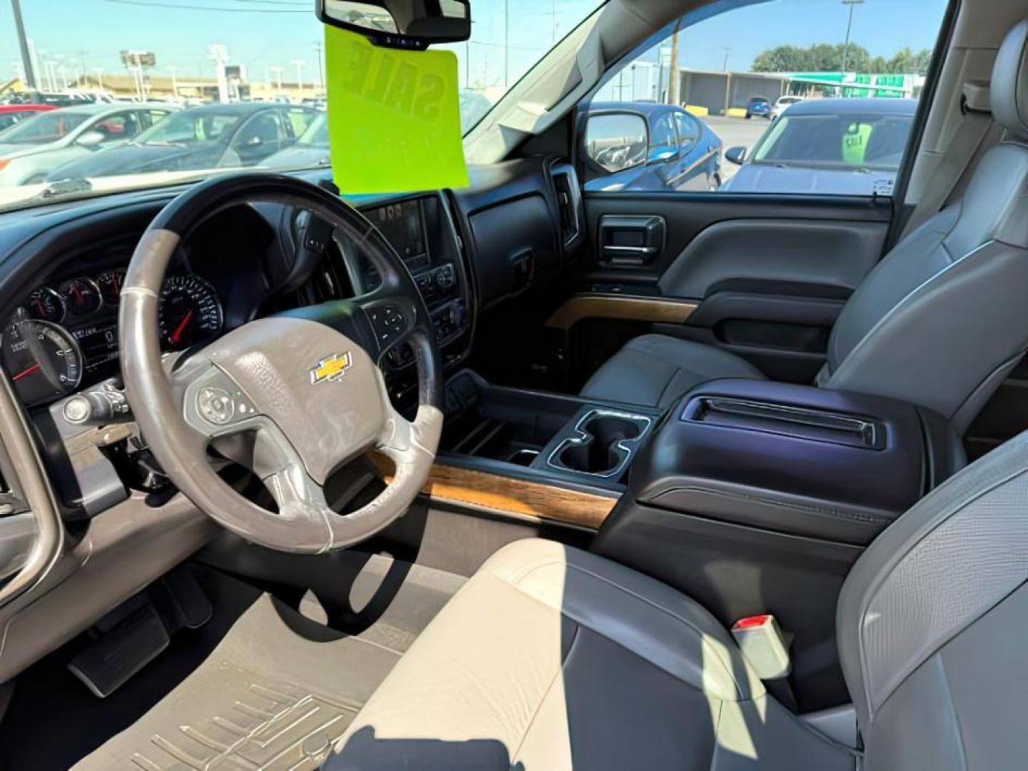 2014 White Diamond Tricoat /Jet Black Chevrolet Silverado 1500 (3GCUKSEC2EG) with an EcoTec3 53L V-8 gasoline direct injection engine, Automatic transmission, located at 1175 N Woodruff Ave, Idaho Falls, ID, 83401, 43.506901, -111.999657 - At Timberline Auto, finding a great deal on your next vehicle is always easy! Our experienced sales staff's goal is to help find you the right vehicle at the right price! Our knowledgeable finance department has options for almost any credit score. We offer extended service contract options to prote - Photo#12