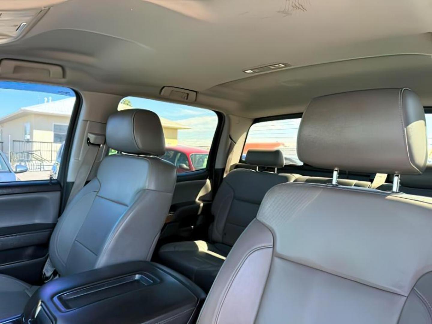 2014 White Diamond Tricoat /Jet Black Chevrolet Silverado 1500 (3GCUKSEC2EG) with an EcoTec3 53L V-8 gasoline direct injection engine, Automatic transmission, located at 1175 N Woodruff Ave, Idaho Falls, ID, 83401, 43.506901, -111.999657 - At Timberline Auto, finding a great deal on your next vehicle is always easy! Our experienced sales staff's goal is to help find you the right vehicle at the right price! Our knowledgeable finance department has options for almost any credit score. We offer extended service contract options to prote - Photo#16