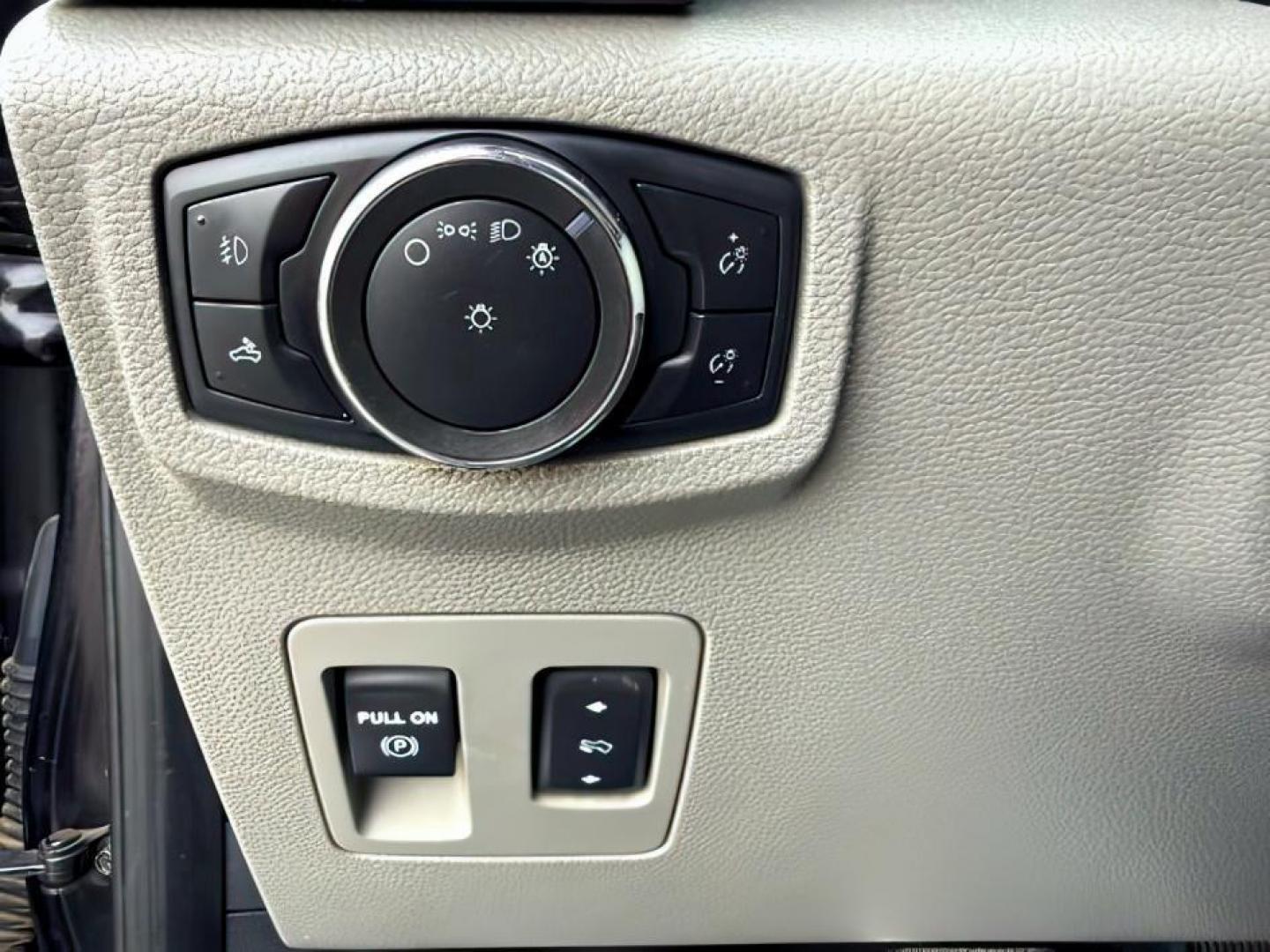 2020 Agate Black Metallic /Medium Earth Gray Ford F-150 (1FTEW1E51LK) with an 5L V-8 portdirect injection engine, Automatic transmission, located at 1175 N Woodruff Ave, Idaho Falls, ID, 83401, 43.506901, -111.999657 - At Timberline Auto, finding a great deal on your next vehicle is always easy! Our experienced sales staff's goal is to help find you the right vehicle at the right price! Our knowledgeable finance department has options for almost any credit score. We offer extended service contract options to prote - Photo#17