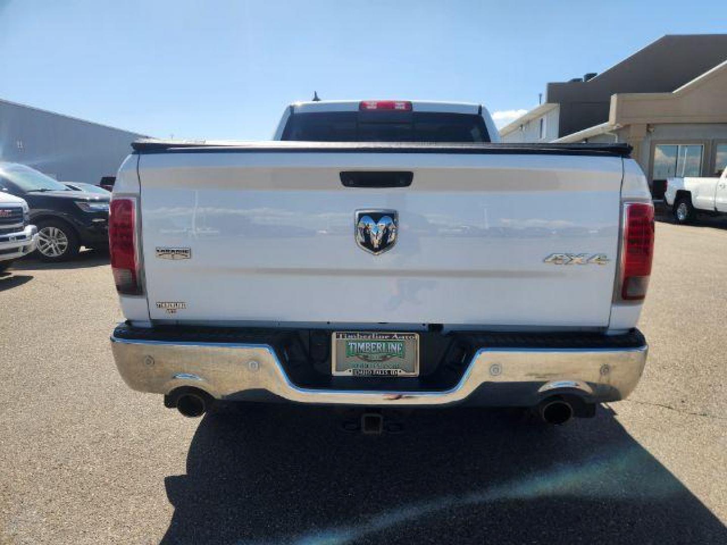 2018 Pearl White /Black Ram 1500 (1C6RR7NT1JS) with an HEMI 57L V-8 variable valve control engine, Automatic transmission, located at 1175 N Woodruff Ave, Idaho Falls, ID, 83401, 43.506901, -111.999657 - At Timberline Auto, finding a great deal on your next vehicle is always easy! Our experienced sales staff's goal is to help find you the right vehicle at the right price! Our knowledgeable finance department has options for almost any credit score. We offer extended service contract options to prote - Photo#30
