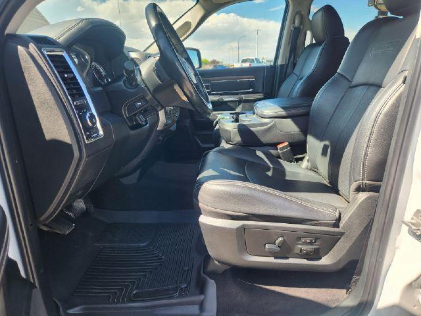 2018 Pearl White /Black Ram 1500 (1C6RR7NT1JS) with an HEMI 57L V-8 variable valve control engine, Automatic transmission, located at 1175 N Woodruff Ave, Idaho Falls, ID, 83401, 43.506901, -111.999657 - At Timberline Auto, finding a great deal on your next vehicle is always easy! Our experienced sales staff's goal is to help find you the right vehicle at the right price! Our knowledgeable finance department has options for almost any credit score. We offer extended service contract options to prote - Photo#39