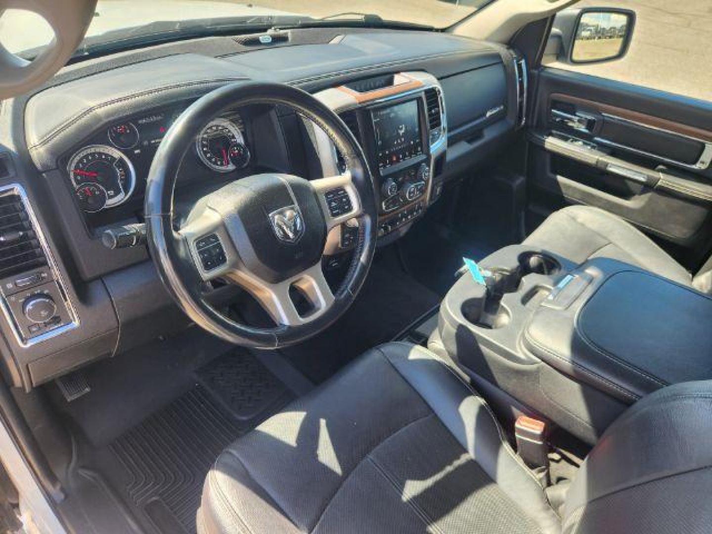 2018 Pearl White /Black Ram 1500 (1C6RR7NT1JS) with an HEMI 57L V-8 variable valve control engine, Automatic transmission, located at 1175 N Woodruff Ave, Idaho Falls, ID, 83401, 43.506901, -111.999657 - At Timberline Auto, finding a great deal on your next vehicle is always easy! Our experienced sales staff's goal is to help find you the right vehicle at the right price! Our knowledgeable finance department has options for almost any credit score. We offer extended service contract options to prote - Photo#40