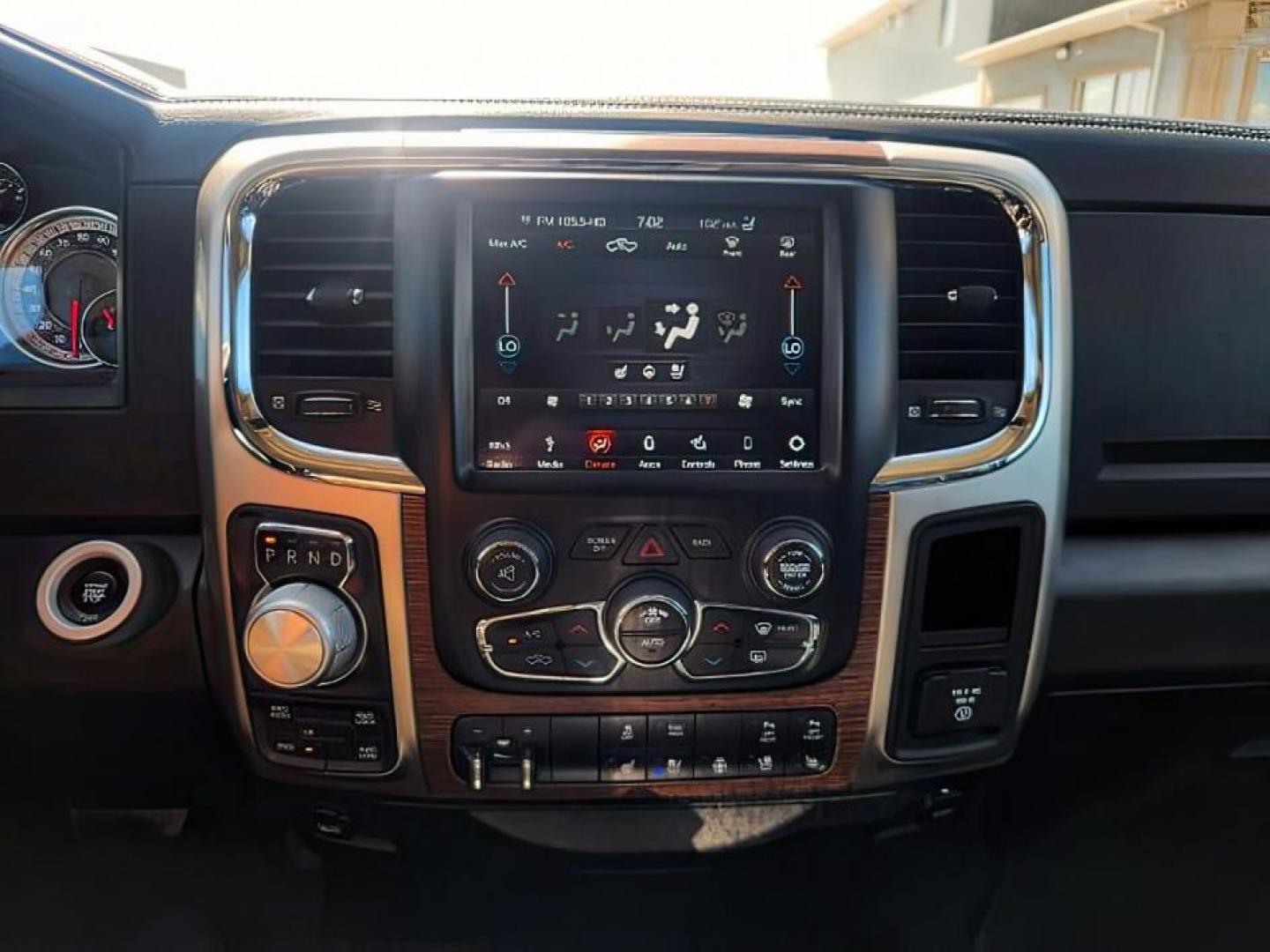 2018 Pearl White /Black Ram 1500 (1C6RR7NT1JS) with an HEMI 57L V-8 variable valve control engine, Automatic transmission, located at 1175 N Woodruff Ave, Idaho Falls, ID, 83401, 43.506901, -111.999657 - At Timberline Auto, finding a great deal on your next vehicle is always easy! Our experienced sales staff's goal is to help find you the right vehicle at the right price! Our knowledgeable finance department has options for almost any credit score. We offer extended service contract options to prote - Photo#20