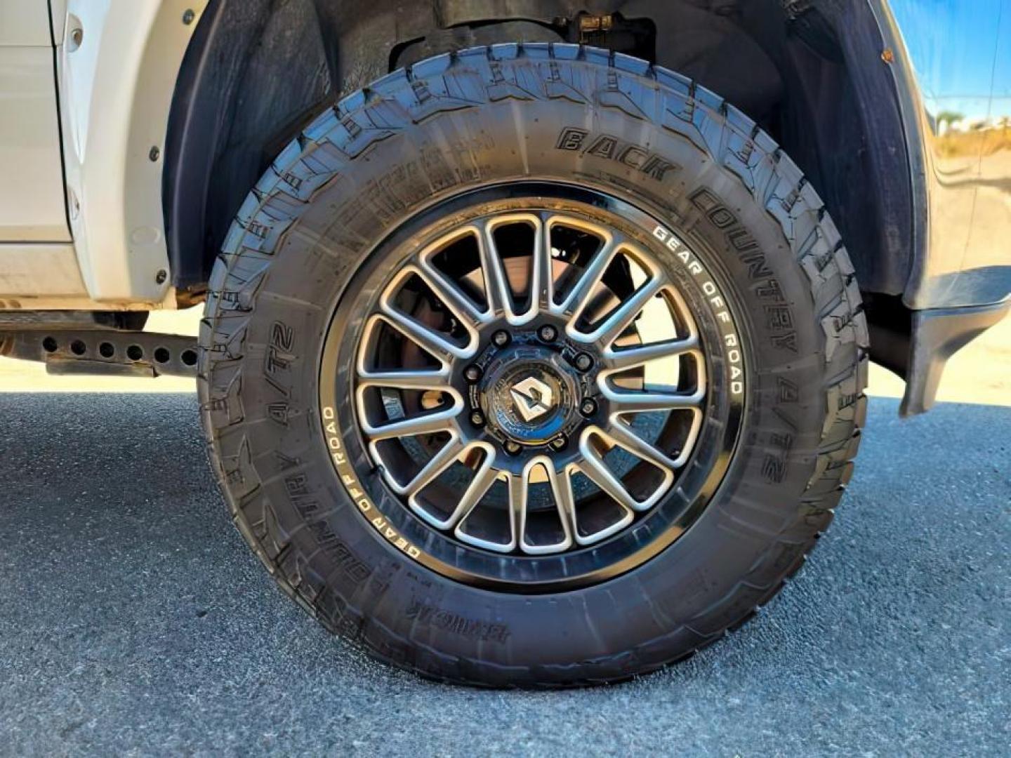 2020 Pearl White /Black Ram 2500 (3C6UR5FL0LG) with an Cummins 67L I-6 diesel direct injection engine, Automatic transmission, located at 1175 N Woodruff Ave, Idaho Falls, ID, 83401, 43.506901, -111.999657 - At Timberline Auto, finding a great deal on your next vehicle is always easy! Our experienced sales staff's goal is to help find you the right vehicle at the right price! Our knowledgeable finance department has options for almost any credit score. We offer extended service contract options to prote - Photo#9