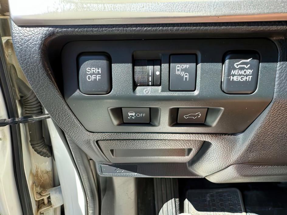 2017 Crystal White Pearl /Black Subaru Forester 2.5i Touring (JF2SJATC9HH) with an 2.5L H-4 DOHC engine, AUTOMATIC transmission, located at 1235 N Woodruff Ave., Idaho Falls, 83401, (208) 523-1053, 43.507172, -112.000488 - Photo#18