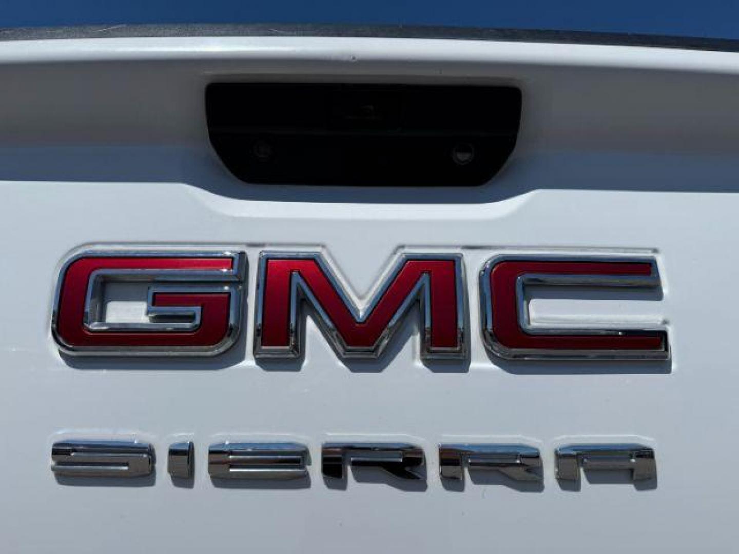 2021 Summit White /Jet Black GMC Sierra 1500 (3GTU9CET8MG) with an Duramax 3L I-6 diesel direct injection engine, Automatic transmission, located at 1175 N Woodruff Ave, Idaho Falls, ID, 83401, 43.506901, -111.999657 - At Timberline Auto, finding a great deal on your next vehicle is always easy! Our experienced sales staff's goal is to help find you the right vehicle at the right price! Our knowledgeable finance department has options for almost any credit score. We offer extended service contract options to prote - Photo#28