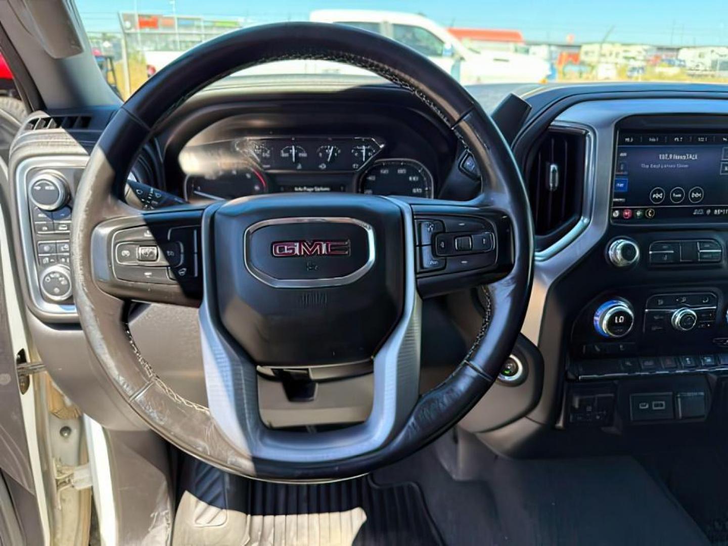 2021 Summit White /Jet Black GMC Sierra 1500 (3GTU9CET8MG) with an Duramax 3L I-6 diesel direct injection engine, Automatic transmission, located at 1175 N Woodruff Ave, Idaho Falls, ID, 83401, 43.506901, -111.999657 - At Timberline Auto, finding a great deal on your next vehicle is always easy! Our experienced sales staff's goal is to help find you the right vehicle at the right price! Our knowledgeable finance department has options for almost any credit score. We offer extended service contract options to prote - Photo#13