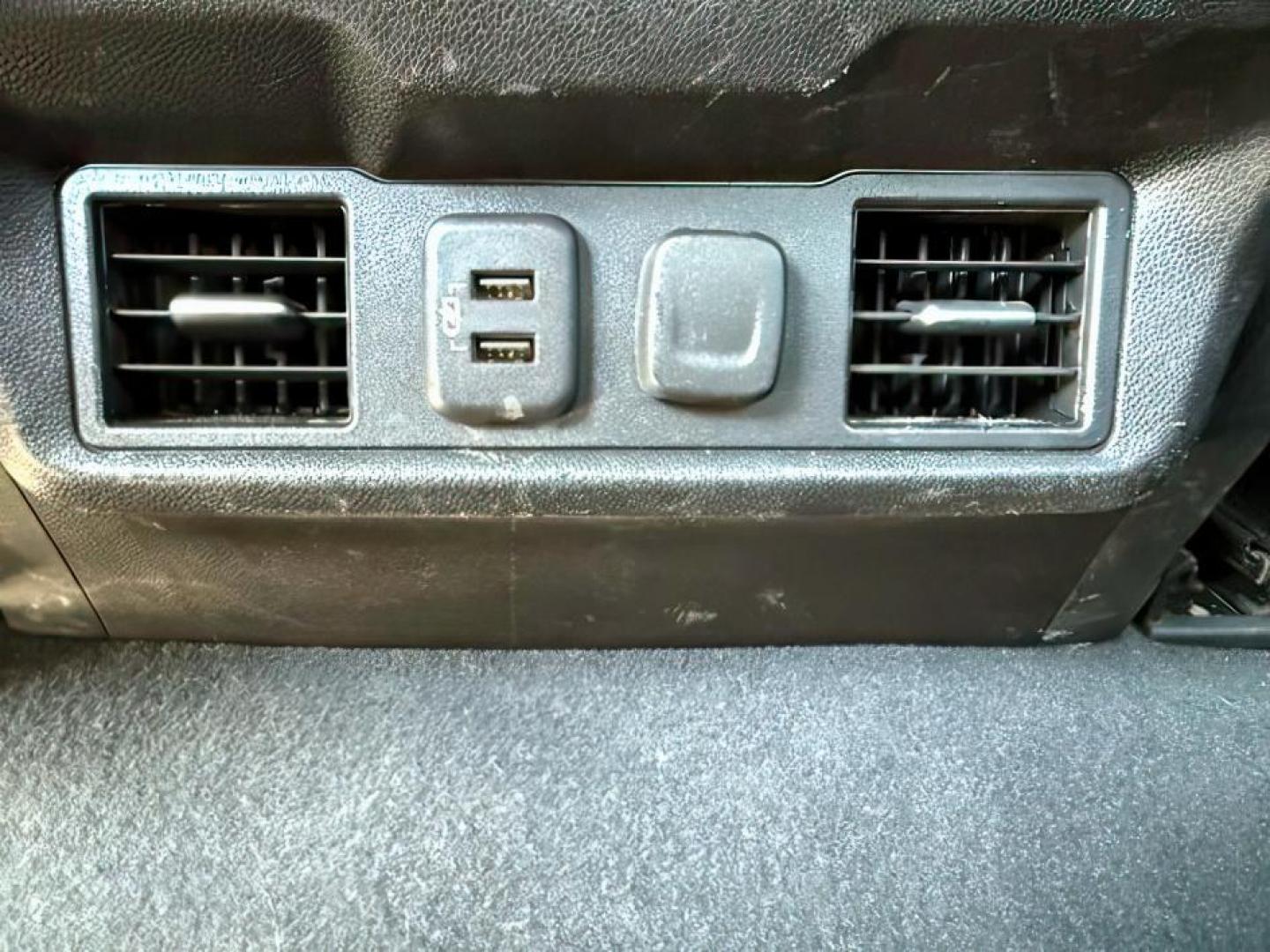 2021 Summit White /Jet Black GMC Sierra 1500 (3GTU9CET8MG) with an Duramax 3L I-6 diesel direct injection engine, Automatic transmission, located at 1175 N Woodruff Ave, Idaho Falls, ID, 83401, 43.506901, -111.999657 - At Timberline Auto, finding a great deal on your next vehicle is always easy! Our experienced sales staff's goal is to help find you the right vehicle at the right price! Our knowledgeable finance department has options for almost any credit score. We offer extended service contract options to prote - Photo#21