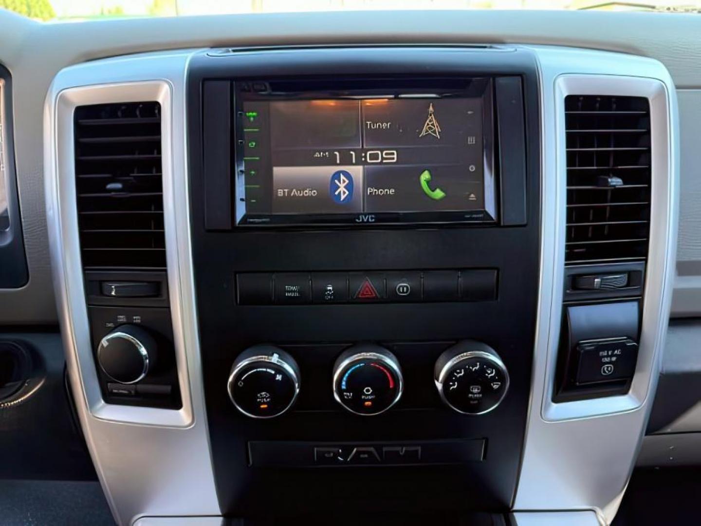2012 GRAY /CLOTH Ram 1500 (1C6RD7GTXCS) with an 57 V8 engine, Automatic transmission, located at 1175 N Woodruff Ave, Idaho Falls, ID, 83401, 43.506901, -111.999657 - At Timberline Auto, finding a great deal on your next vehicle is always easy! Our experienced sales staff's goal is to help find you the right vehicle at the right price! Our knowledgeable finance department has options for almost any credit score. We offer extended service contract options to prote - Photo#13