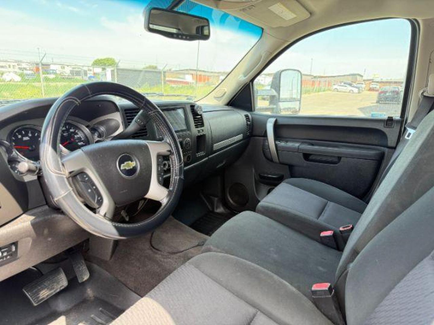 2014 Summit White /Ebony Chevrolet Silverado 2500HD (1GC1KXC84EF) with an Duramax 66L V-8 diesel direct injection engine, Automatic transmission, located at 1175 N Woodruff Ave, Idaho Falls, ID, 83401, 43.506901, -111.999657 - At Timberline Auto, finding a great deal on your next vehicle is always easy! Our experienced sales staff's goal is to help find you the right vehicle at the right price! Our knowledgeable finance department has options for almost any credit score. We offer extended service contract options to prote - Photo#10