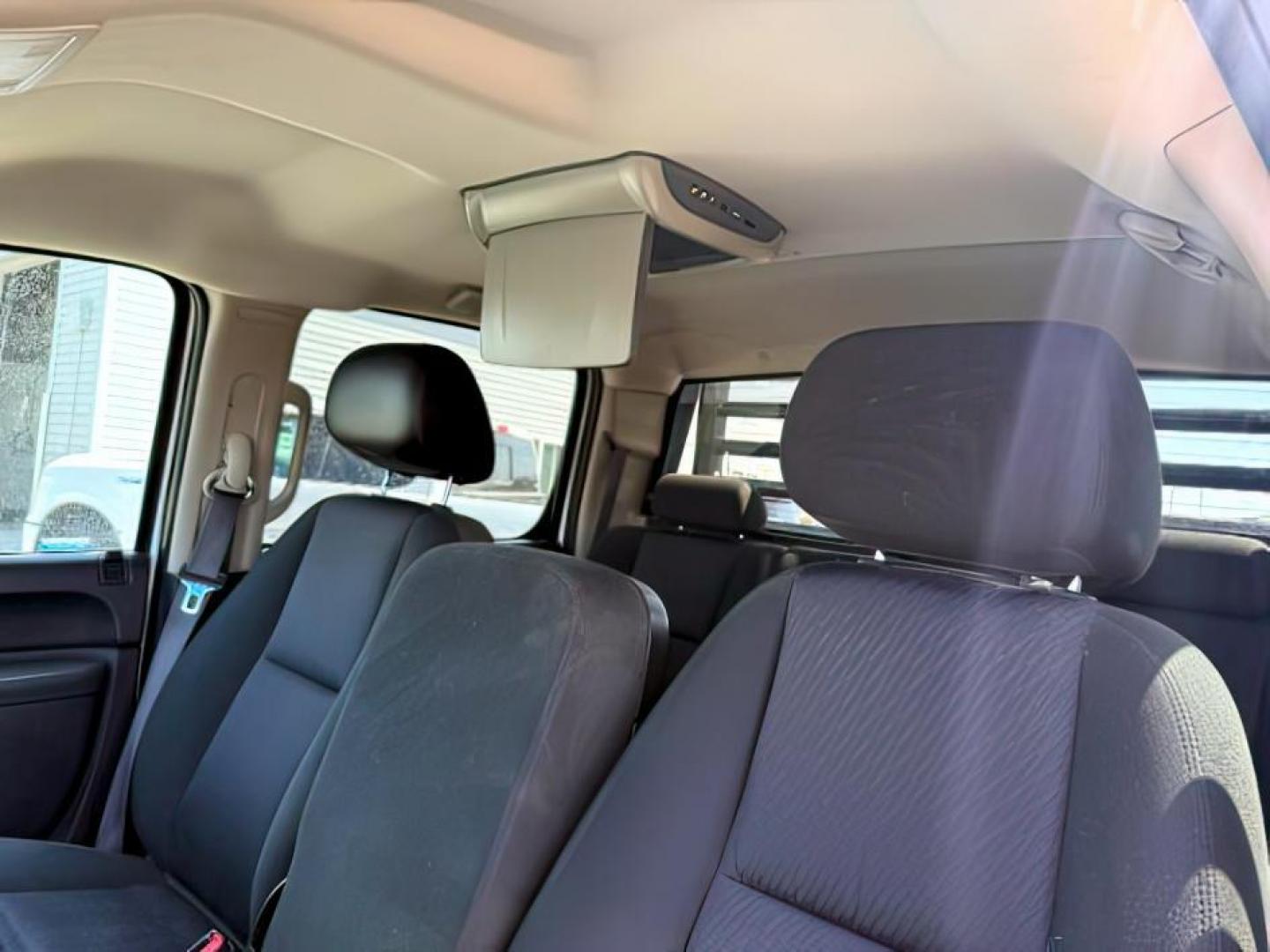 2014 Summit White /Ebony Chevrolet Silverado 2500HD LT (1GC1KXC84EF) with an Duramax 6.6L V-8 diesel direct injection engine, AUTOMATIC transmission, located at 1235 N Woodruff Ave., Idaho Falls, 83401, (208) 523-1053, 43.507172, -112.000488 - Photo#14