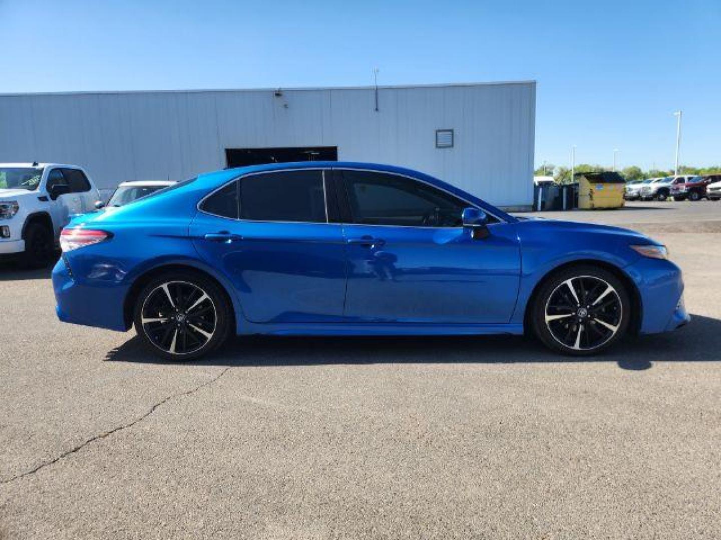 2018 Blue Streak Metallic /Black Toyota Camry (4T1BZ1HK0JU) with an 35L V-6 portdirect injection engine, Automatic transmission, located at 1175 N Woodruff Ave, Idaho Falls, ID, 83401, 43.506901, -111.999657 - At Timberline Auto, finding a great deal on your next vehicle is always easy! Our experienced sales staff's goal is to help find you the right vehicle at the right price! Our knowledgeable finance department has options for almost any credit score. We offer extended service contract options to prote - Photo#31