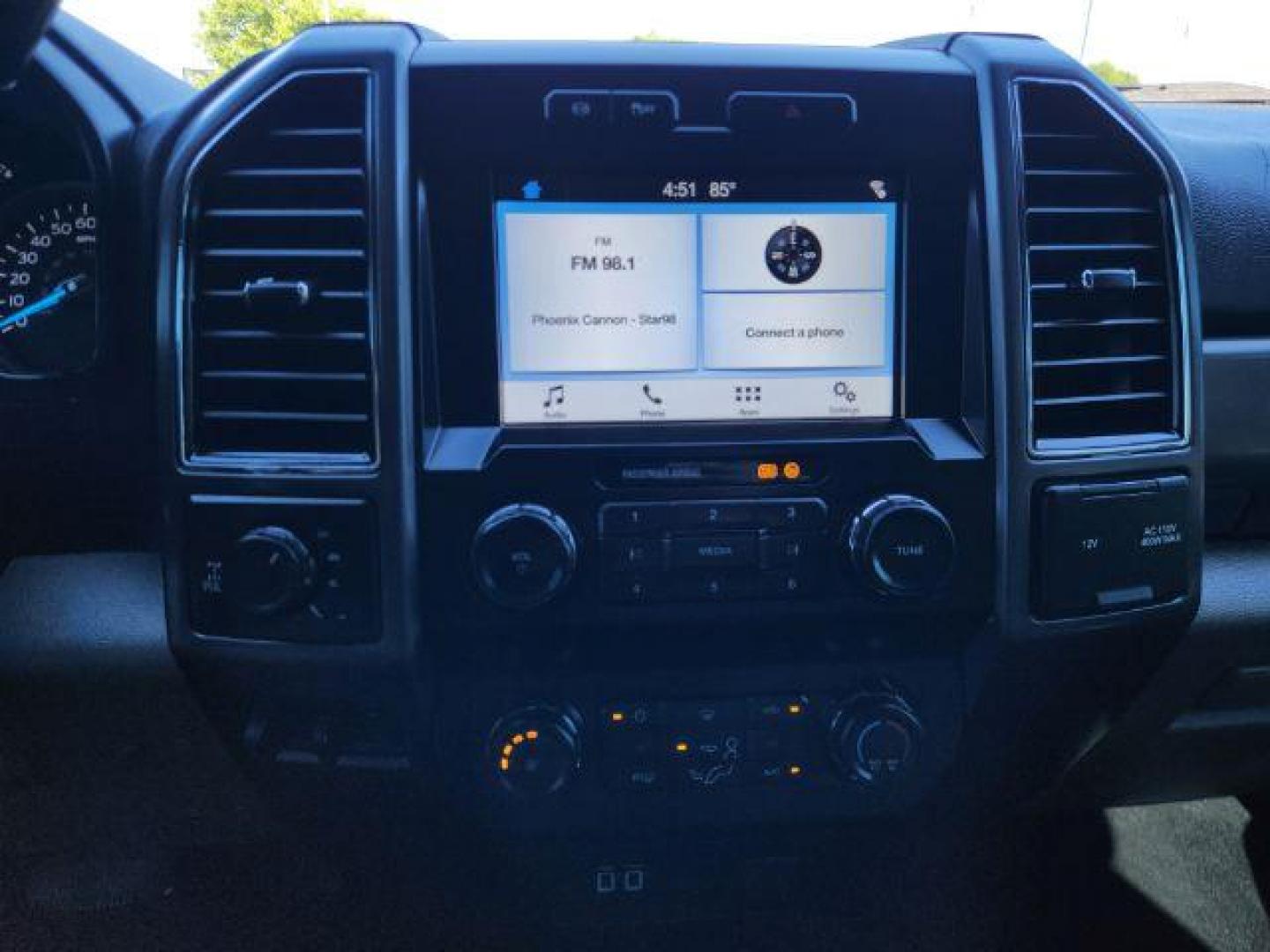 2019 GRAY /Medium Earth Gray Ford F-250 (1FT7W2BT0KE) with an Powerstroke 67L V-8 diesel direct injection engine, Automatic transmission, located at 1175 N Woodruff Ave, Idaho Falls, ID, 83401, 43.506901, -111.999657 - At Timberline Auto, finding a great deal on your next vehicle is always easy! Our experienced sales staff's goal is to help find you the right vehicle at the right price! Our knowledgeable finance department has options for almost any credit score. We offer extended service contract options to prote - Photo#40
