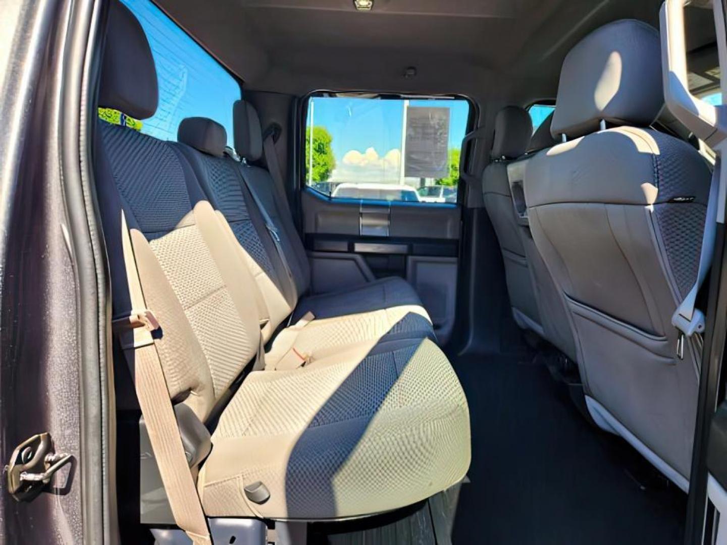 2019 GRAY /Medium Earth Gray Ford F-250 (1FT7W2BT0KE) with an Powerstroke 67L V-8 diesel direct injection engine, Automatic transmission, located at 1175 N Woodruff Ave, Idaho Falls, ID, 83401, 43.506901, -111.999657 - At Timberline Auto, finding a great deal on your next vehicle is always easy! Our experienced sales staff's goal is to help find you the right vehicle at the right price! Our knowledgeable finance department has options for almost any credit score. We offer extended service contract options to prote - Photo#14