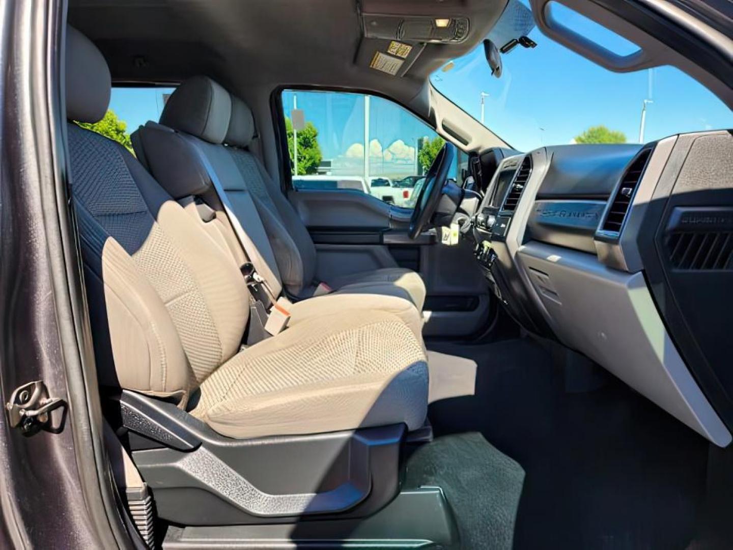2019 GRAY /Medium Earth Gray Ford F-250 (1FT7W2BT0KE) with an Powerstroke 67L V-8 diesel direct injection engine, Automatic transmission, located at 1175 N Woodruff Ave, Idaho Falls, ID, 83401, 43.506901, -111.999657 - At Timberline Auto, finding a great deal on your next vehicle is always easy! Our experienced sales staff's goal is to help find you the right vehicle at the right price! Our knowledgeable finance department has options for almost any credit score. We offer extended service contract options to prote - Photo#15