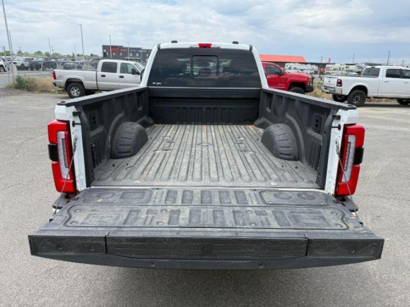 2024 Star White Metallic Tri-Coat /Admiral Blue/Light Slate Ford F-350 (1FT8W3BM9RE) with an Powerstroke 67L V-8 diesel direct injection engine, Automatic transmission, located at 1175 N Woodruff Ave, Idaho Falls, ID, 83401, 43.506901, -111.999657 - Photo#32
