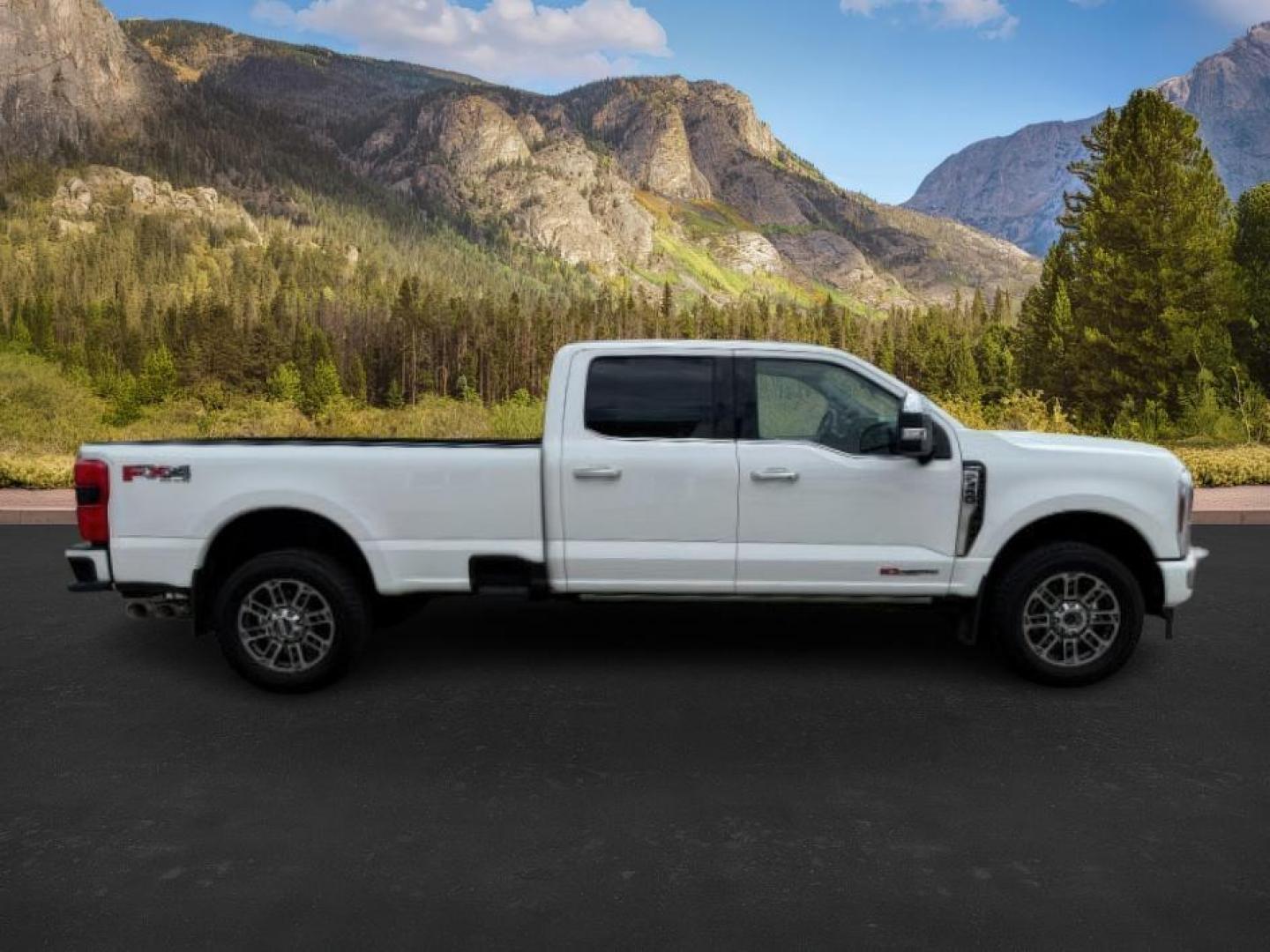2024 Star White Metallic Tri-Coat /Admiral Blue/Light Slate Ford F-350 (1FT8W3BM9RE) with an Powerstroke 67L V-8 diesel direct injection engine, Automatic transmission, located at 1175 N Woodruff Ave, Idaho Falls, ID, 83401, 43.506901, -111.999657 - Photo#7