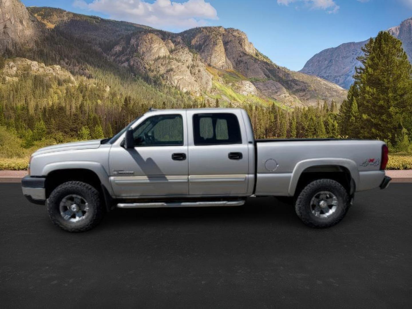 2006 PEWTER /Dark Charcoal Chevrolet Silverado 2500HD LT (1GCHK23D06F) with an Duramax 6.6L V-8 diesel direct injection engine, AUTOMATIC transmission, located at 1235 N Woodruff Ave., Idaho Falls, 83401, (208) 523-1053, 43.507172, -112.000488 - At Timberline Auto, finding a great deal on your next vehicle is always easy! Our experienced sales staff's goal is to help find you the right vehicle at the right price! Our knowledgeable finance department has options for almost any credit score. We offer extended service contract options to prote - Photo#1