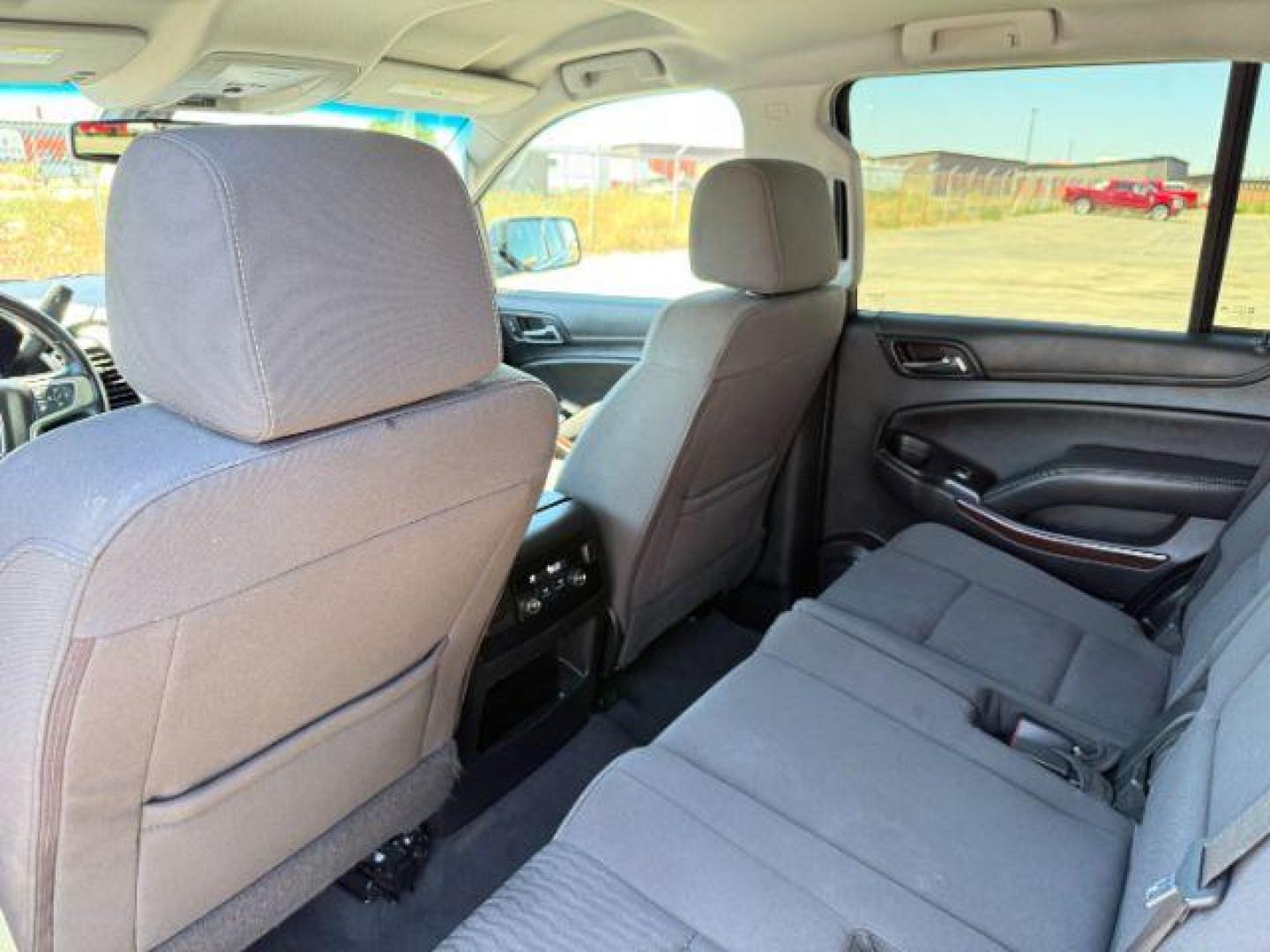 2020 GRAY /Jet Black GMC Yukon (1GKS2AKC2LR) with an EcoTec3 53L V-8 gasoline direct injection engine, Automatic transmission, located at 1175 N Woodruff Ave, Idaho Falls, ID, 83401, 43.506901, -111.999657 - At Timberline Auto, finding a great deal on your next vehicle is always easy! Our experienced sales staff's goal is to help find you the right vehicle at the right price! Our knowledgeable finance department has options for almost any credit score. We offer extended service contract options to prote - Photo#52