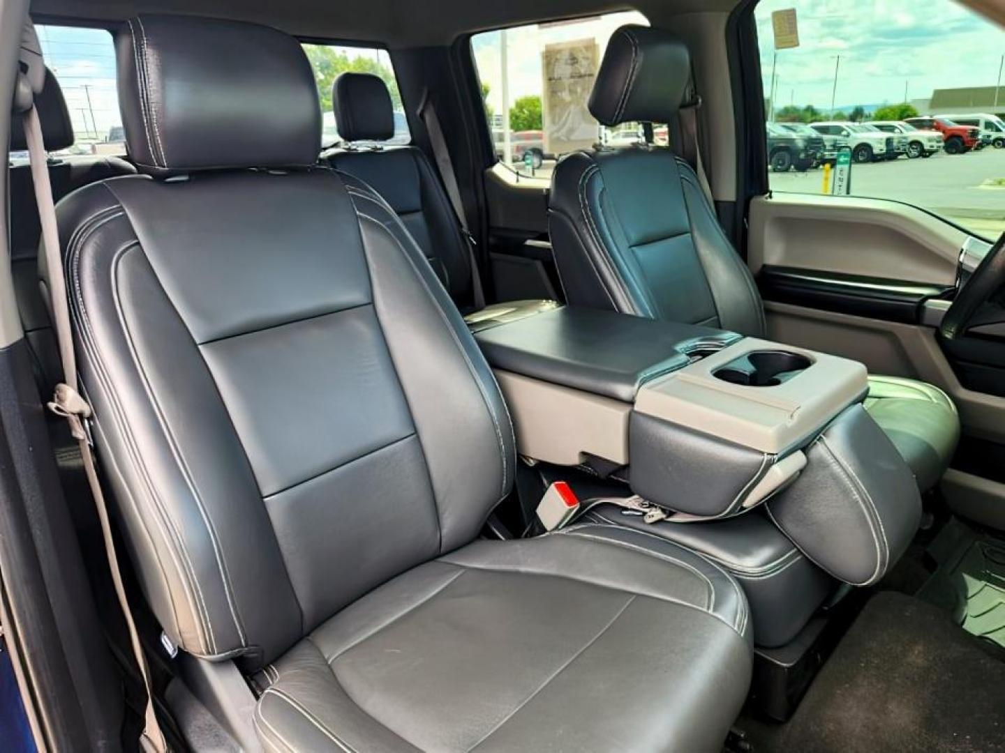 2020 Blue Jeans Metallic /LEATHER Ford F-150 (1FTEW1E44LK) with an EcoBoost 35L V-6 portdirect injection engine, Automatic transmission, located at 1175 N Woodruff Ave, Idaho Falls, ID, 83401, 43.506901, -111.999657 - At Timberline Auto, finding a great deal on your next vehicle is always easy! Our experienced sales staff's goal is to help find you the right vehicle at the right price! Our knowledgeable finance department has options for almost any credit score. We offer extended service contract options to prote - Photo#14