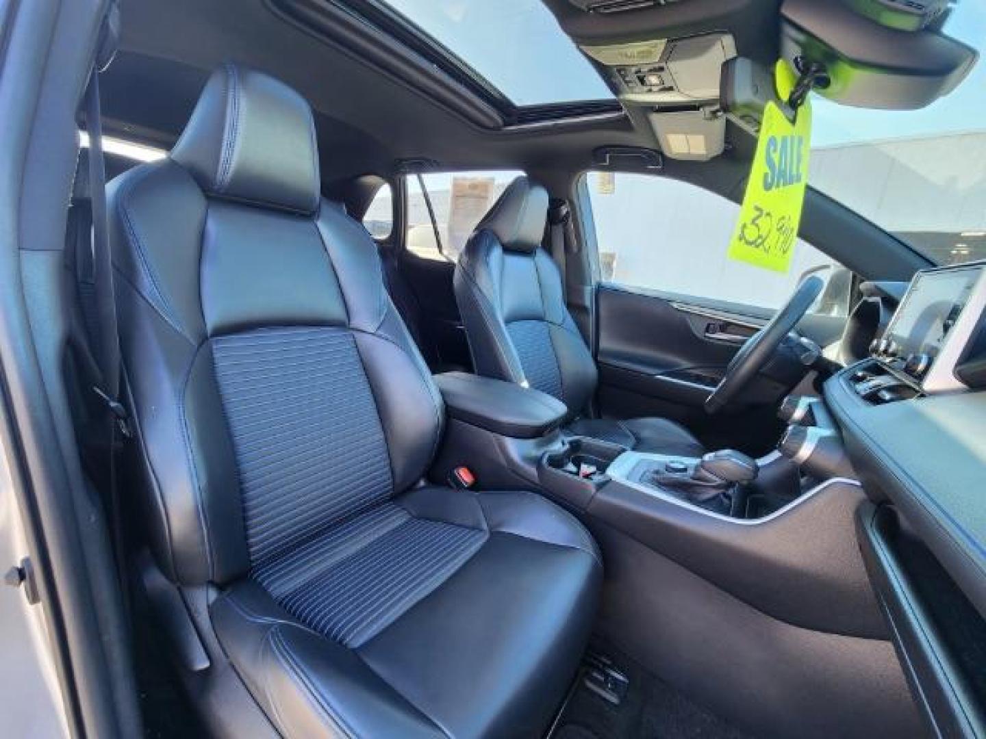 2020 Silver Sky Metallic w/Midnight Black Roof /Black Toyota RAV4 Hybrid (2T3EWRFV9LW) with an Dynamic Force 25L I-4 portdirect injection engine, Automatic transmission, located at 1175 N Woodruff Ave, Idaho Falls, ID, 83401, 43.506901, -111.999657 - At Timberline Auto, finding a great deal on your next vehicle is always easy! Our experienced sales staff's goal is to help find you the right vehicle at the right price! Our knowledgeable finance department has options for almost any credit score. We offer extended service contract options to prote - Photo#27