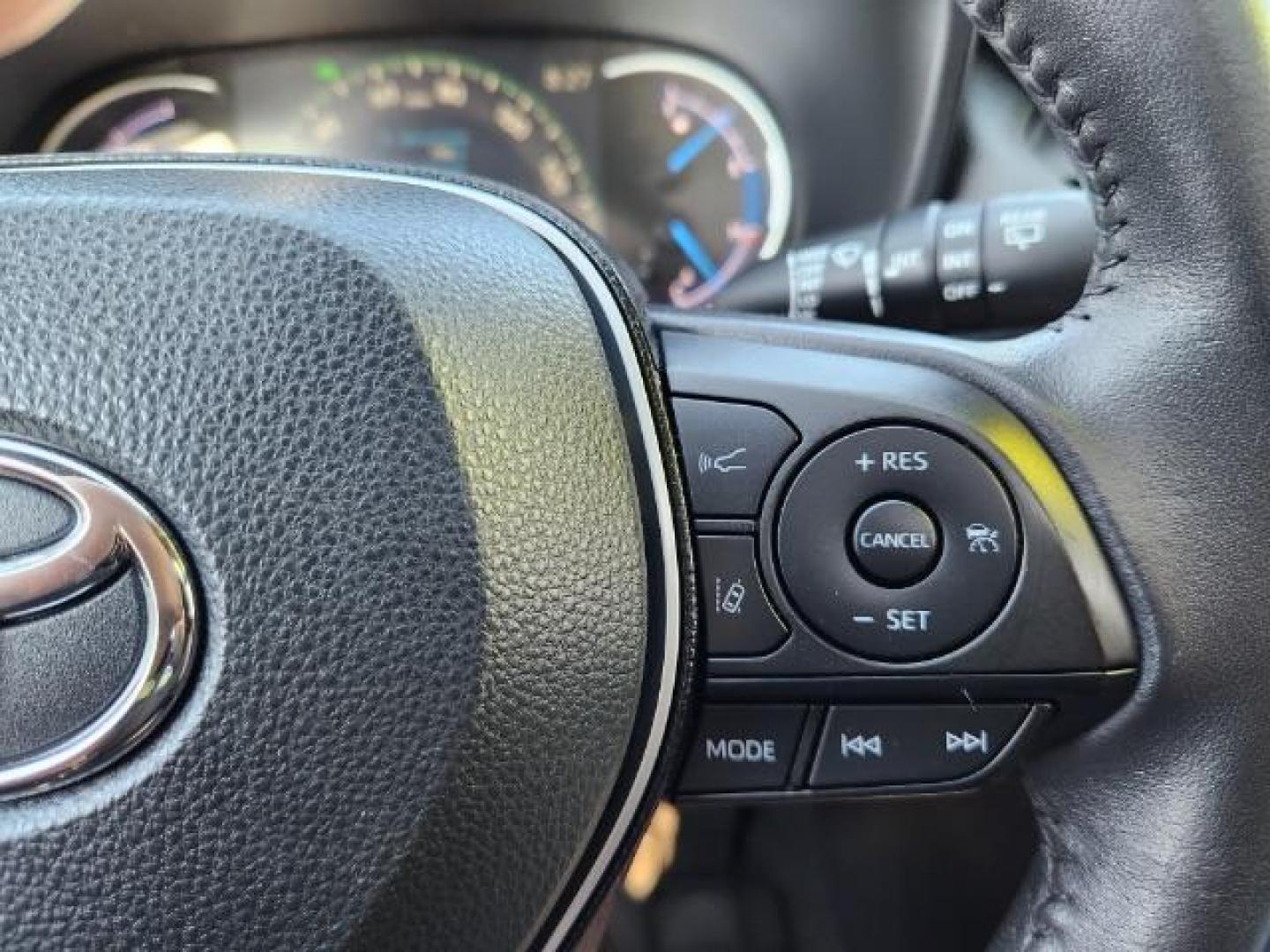 2020 Silver Sky Metallic w/Midnight Black Roof /Black Toyota RAV4 Hybrid (2T3EWRFV9LW) with an Dynamic Force 25L I-4 portdirect injection engine, Automatic transmission, located at 1175 N Woodruff Ave, Idaho Falls, ID, 83401, 43.506901, -111.999657 - At Timberline Auto, finding a great deal on your next vehicle is always easy! Our experienced sales staff's goal is to help find you the right vehicle at the right price! Our knowledgeable finance department has options for almost any credit score. We offer extended service contract options to prote - Photo#36
