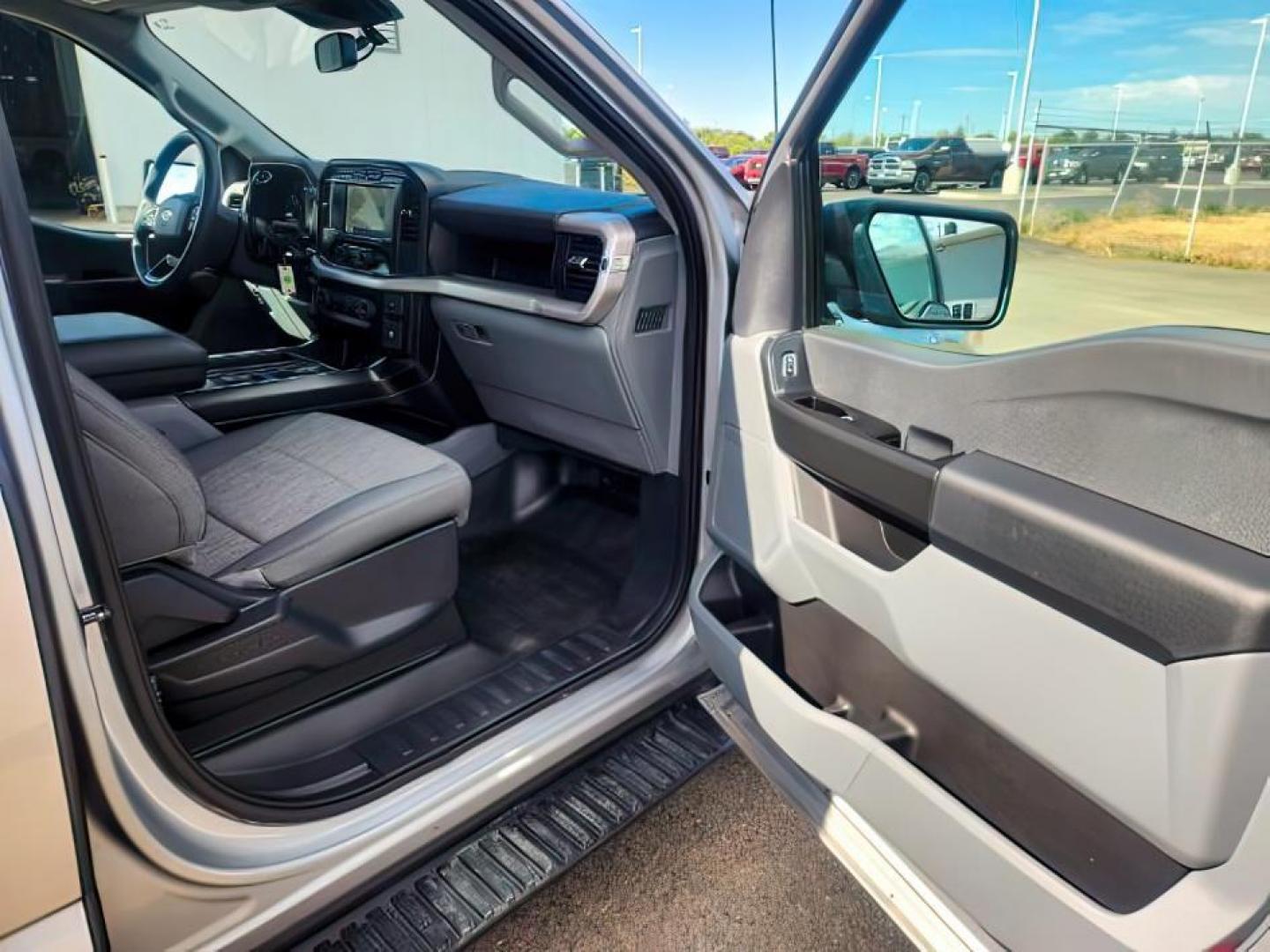 2023 Iconic Silver Metallic /Black Ford F-150 (1FTFW1E82PK) with an 35L V-6 portdirect injection engine, Automatic transmission, located at 1175 N Woodruff Ave, Idaho Falls, ID, 83401, 43.506901, -111.999657 - At Timberline Auto, finding a great deal on your next vehicle is always easy! Our experienced sales staff's goal is to help find you the right vehicle at the right price! Our knowledgeable finance department has options for almost any credit score. We offer extended service contract options to prote - Photo#16