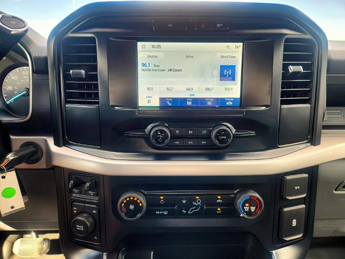 2023 Iconic Silver Metallic /Black Ford F-150 (1FTFW1E82PK) with an 35L V-6 portdirect injection engine, Automatic transmission, located at 1175 N Woodruff Ave, Idaho Falls, ID, 83401, 43.506901, -111.999657 - At Timberline Auto, finding a great deal on your next vehicle is always easy! Our experienced sales staff's goal is to help find you the right vehicle at the right price! Our knowledgeable finance department has options for almost any credit score. We offer extended service contract options to prote - Photo#20