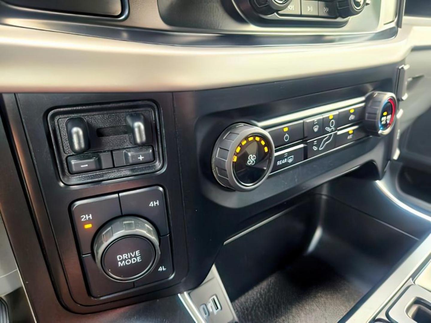 2023 Iconic Silver Metallic /Black Ford F-150 (1FTFW1E82PK) with an 35L V-6 portdirect injection engine, Automatic transmission, located at 1175 N Woodruff Ave, Idaho Falls, ID, 83401, 43.506901, -111.999657 - At Timberline Auto, finding a great deal on your next vehicle is always easy! Our experienced sales staff's goal is to help find you the right vehicle at the right price! Our knowledgeable finance department has options for almost any credit score. We offer extended service contract options to prote - Photo#22