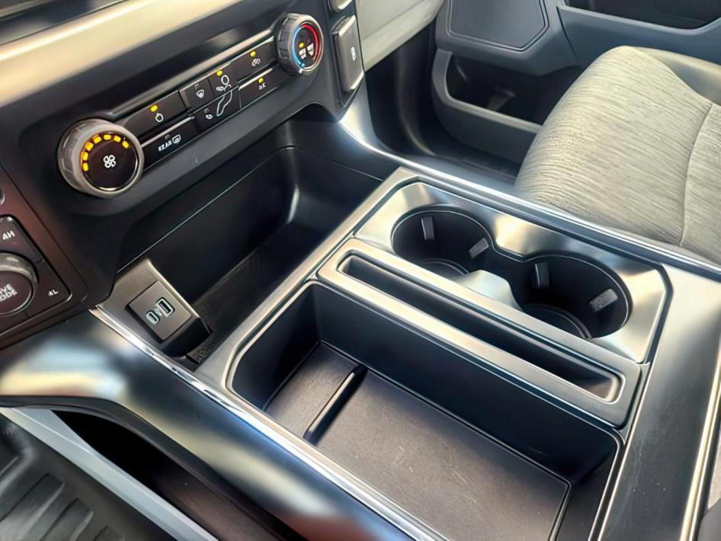2023 Iconic Silver Metallic /Black Ford F-150 (1FTFW1E82PK) with an 35L V-6 portdirect injection engine, Automatic transmission, located at 1175 N Woodruff Ave, Idaho Falls, ID, 83401, 43.506901, -111.999657 - At Timberline Auto, finding a great deal on your next vehicle is always easy! Our experienced sales staff's goal is to help find you the right vehicle at the right price! Our knowledgeable finance department has options for almost any credit score. We offer extended service contract options to prote - Photo#23