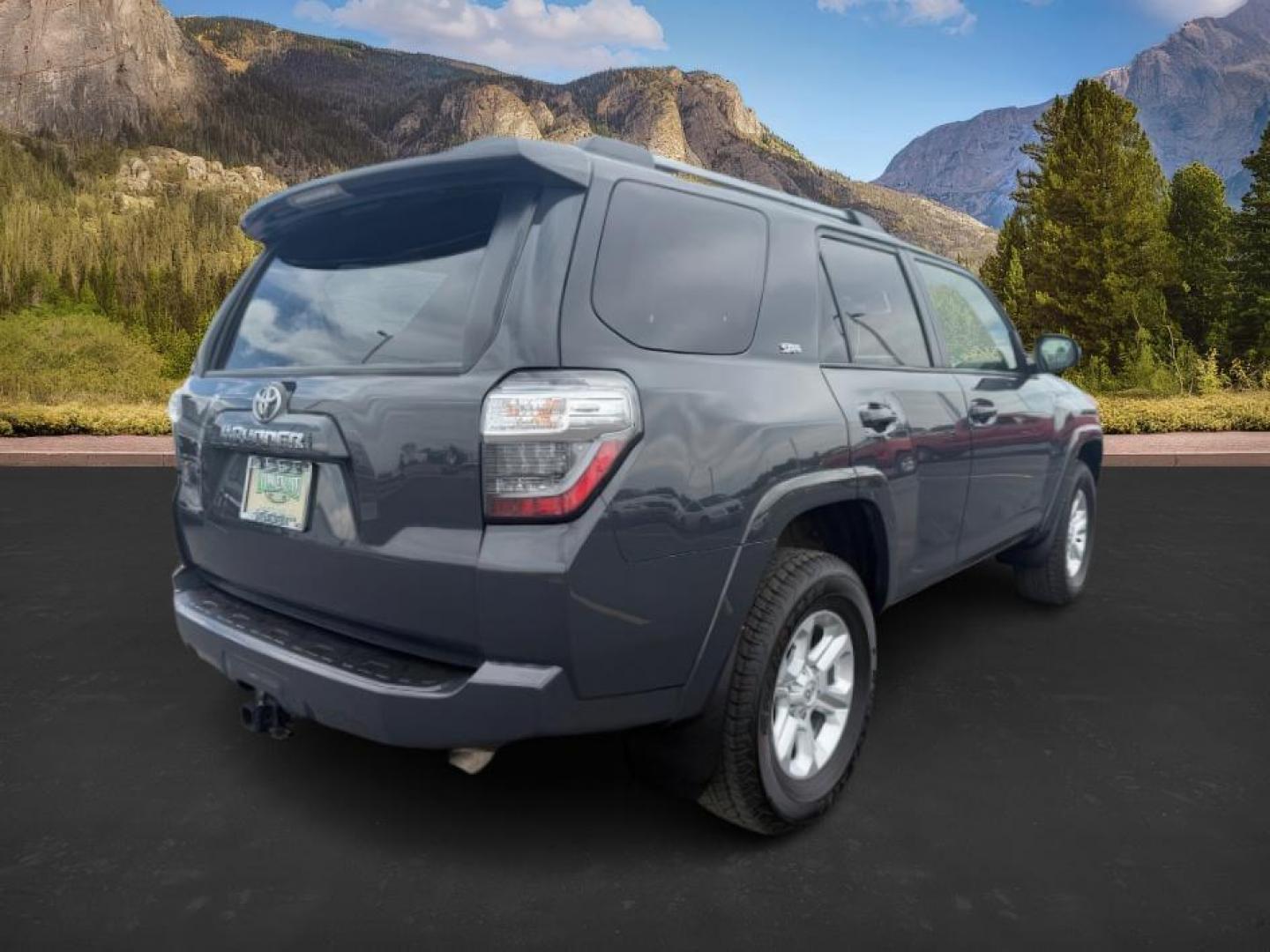 2024 GRAY /Black/Graphite Toyota 4Runner (JTENU5JR3R6) with an 4L V-6 DOHC engine, Automatic transmission, located at 1175 N Woodruff Ave, Idaho Falls, ID, 83401, 43.506901, -111.999657 - At Timberline Auto, finding a great deal on your next vehicle is always easy! Our experienced sales staff's goal is to help find you the right vehicle at the right price! Our knowledgeable finance department has options for almost any credit score. We offer extended service contract options to prote - Photo#4