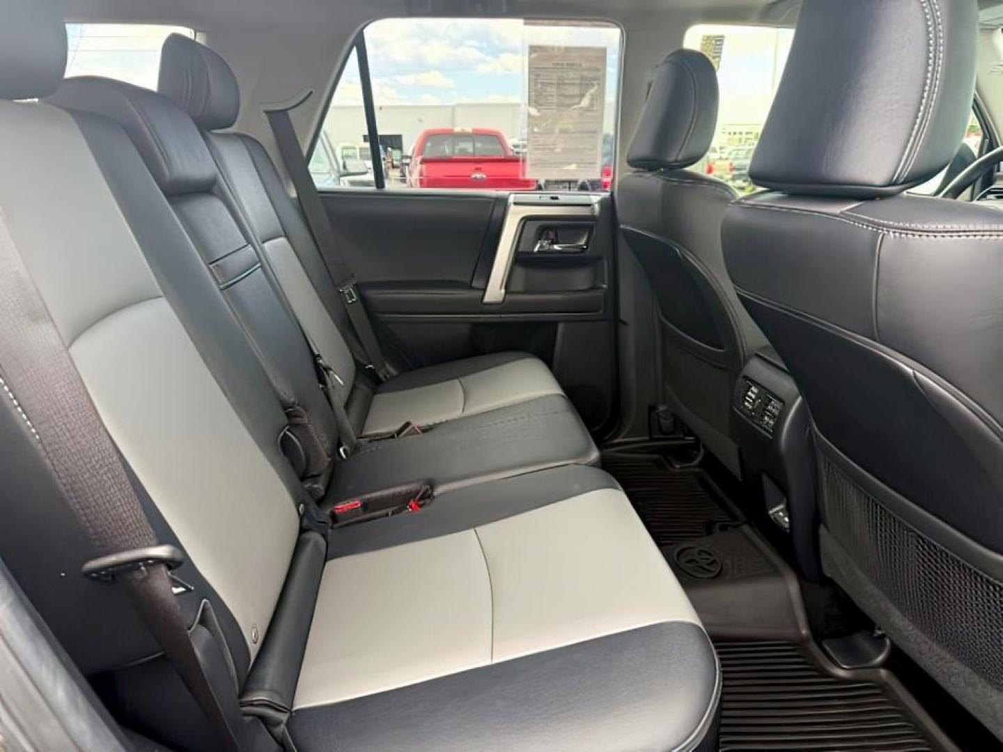 2024 GRAY /Black/Graphite Toyota 4Runner (JTENU5JR3R6) with an 4L V-6 DOHC engine, Automatic transmission, located at 1175 N Woodruff Ave, Idaho Falls, ID, 83401, 43.506901, -111.999657 - At Timberline Auto, finding a great deal on your next vehicle is always easy! Our experienced sales staff's goal is to help find you the right vehicle at the right price! Our knowledgeable finance department has options for almost any credit score. We offer extended service contract options to prote - Photo#15