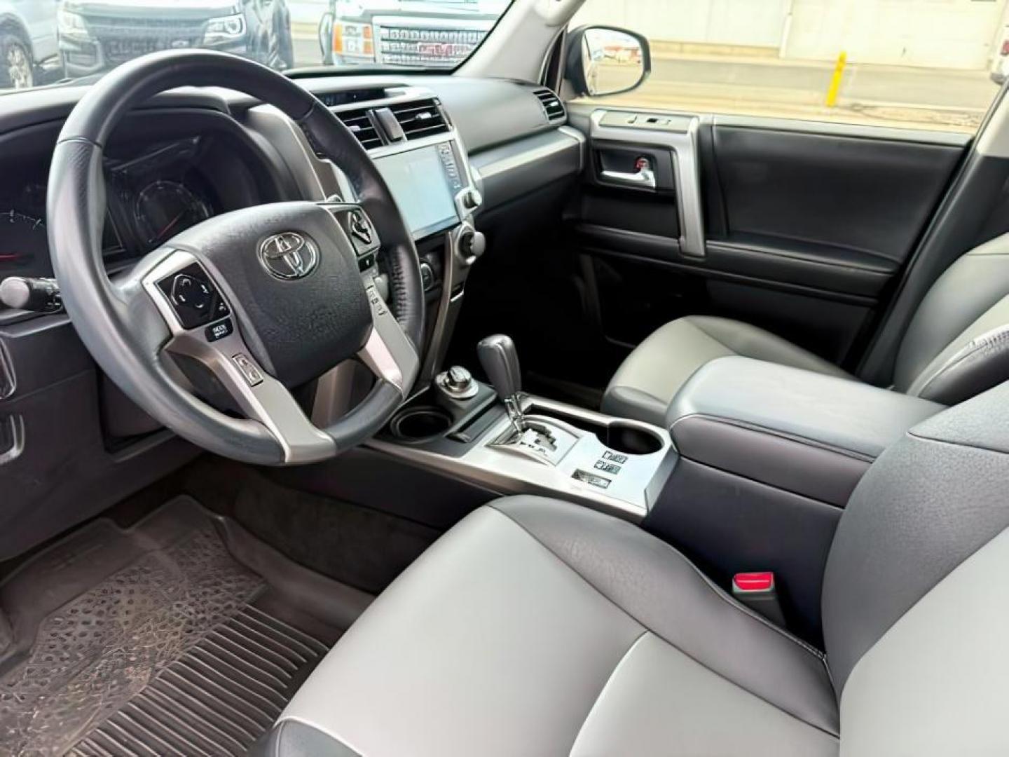 2024 GRAY /Black/Graphite Toyota 4Runner SR5 Premium (JTENU5JR3R6) with an 4L V-6 DOHC engine, AUTOMATIC transmission, located at 1235 N Woodruff Ave., Idaho Falls, 83401, (208) 523-1053, 43.507172, -112.000488 - Photo#15