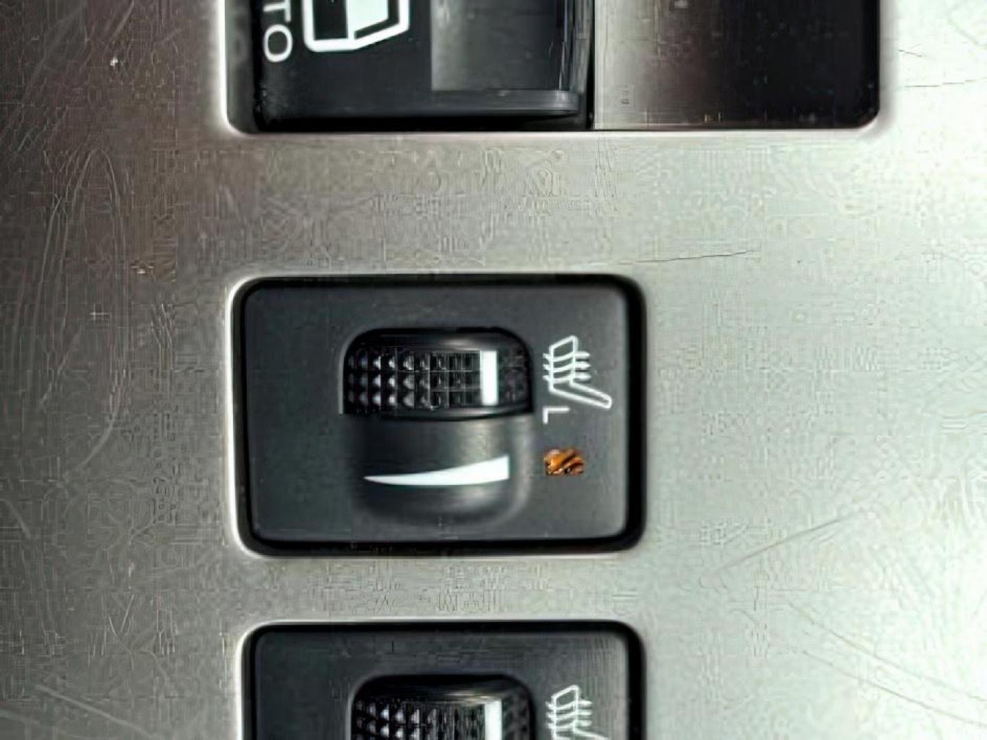 2024 GRAY /Black/Graphite Toyota 4Runner SR5 Premium (JTENU5JR3R6) with an 4L V-6 DOHC engine, AUTOMATIC transmission, located at 1235 N Woodruff Ave., Idaho Falls, 83401, (208) 523-1053, 43.507172, -112.000488 - Photo#20