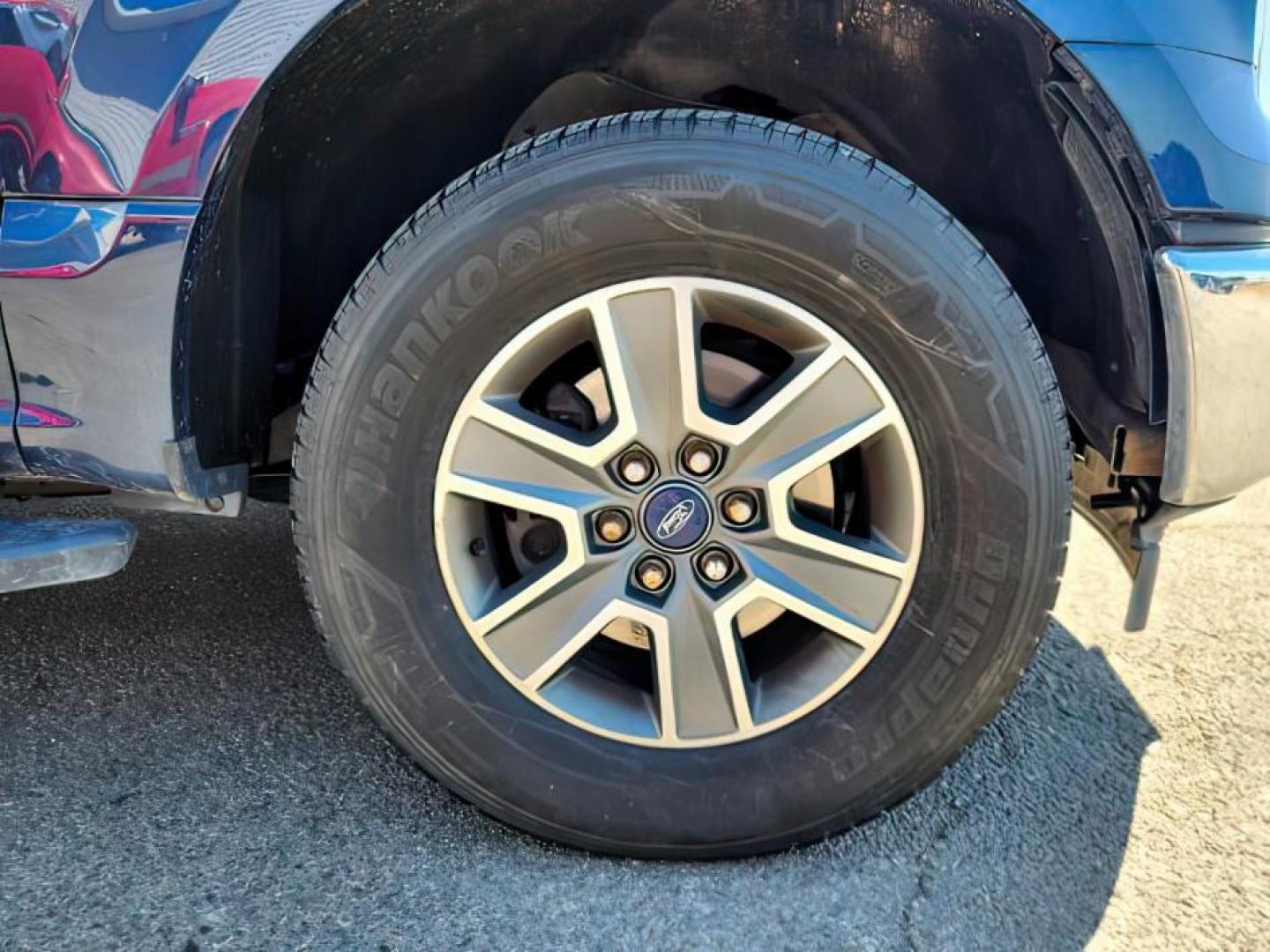 2016 Blue Jeans Metallic /Medium Earth Gray Ford F-150 (1FTEW1EG1GK) with an 35L V-6 DOHC engine, Automatic transmission, located at 1175 N Woodruff Ave, Idaho Falls, ID, 83401, 43.506901, -111.999657 - At Timberline Auto, finding a great deal on your next vehicle is always easy! Our experienced sales staff's goal is to help find you the right vehicle at the right price! Our knowledgeable finance department has options for almost any credit score. We offer extended service contract options to prote - Photo#6