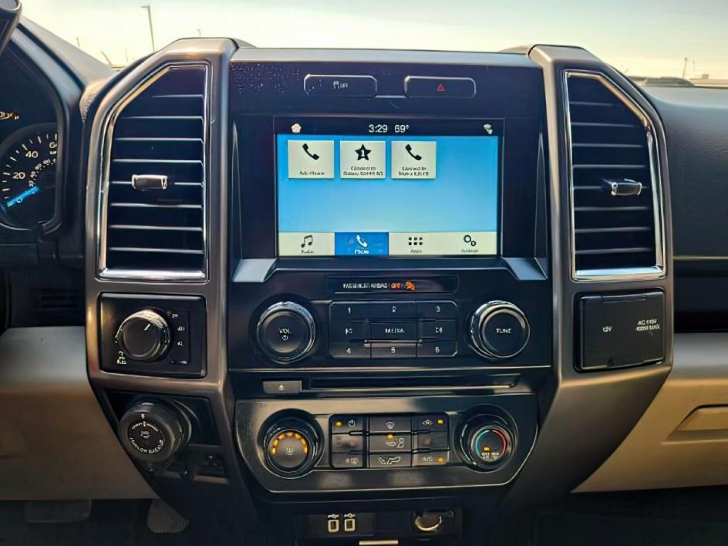 2016 Blue Jeans Metallic /Medium Earth Gray Ford F-150 (1FTEW1EG1GK) with an 35L V-6 DOHC engine, Automatic transmission, located at 1175 N Woodruff Ave, Idaho Falls, ID, 83401, 43.506901, -111.999657 - At Timberline Auto, finding a great deal on your next vehicle is always easy! Our experienced sales staff's goal is to help find you the right vehicle at the right price! Our knowledgeable finance department has options for almost any credit score. We offer extended service contract options to prote - Photo#14