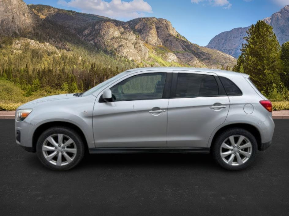 photo of 2014 Mitsubishi Outlander Sport ES