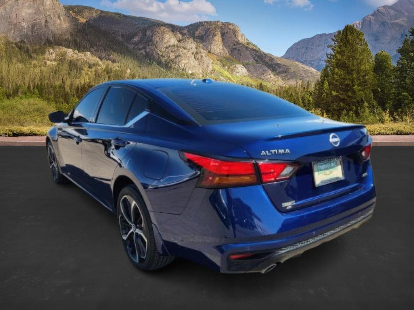 2024 Deep Blue Pearl /Sport Nissan Altima (1N4BL4CW2RN) with an 25L I-4 gasoline direct injection engine, Automatic transmission, located at 1175 N Woodruff Ave, Idaho Falls, ID, 83401, 43.506901, -111.999657 - At Timberline Auto, finding a great deal on your next vehicle is always easy! Our experienced sales staff's goal is to help find you the right vehicle at the right price! Our knowledgeable finance department has options for almost any credit score. We offer extended service contract options to prote - Photo#2
