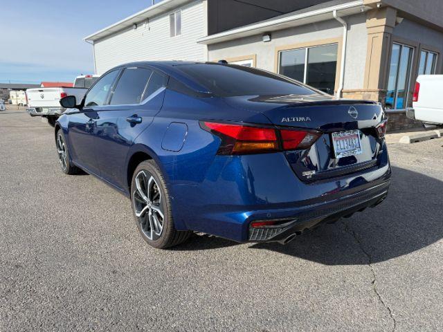 2024 BLUE /Sport Nissan Altima SR Intelligent AWD (1N4BL4CW2RN) with an 2.5L I-4 gasoline direct injection engine, AUTOMATIC transmission, located at 1235 N Woodruff Ave., Idaho Falls, 83401, (208) 523-1053, 43.507172, -112.000488 - 2024 Nissan Altima AWD powered by a 2.5L 4-cylinder engine and Xtronic CVT transmission. All-wheel drive adds year-round confidence, making it a great fit for Idaho roads and changing weather conditions. Features include Nissan Safety Shield 360 with automatic emergency braking, blind spot warning,- Photo#24