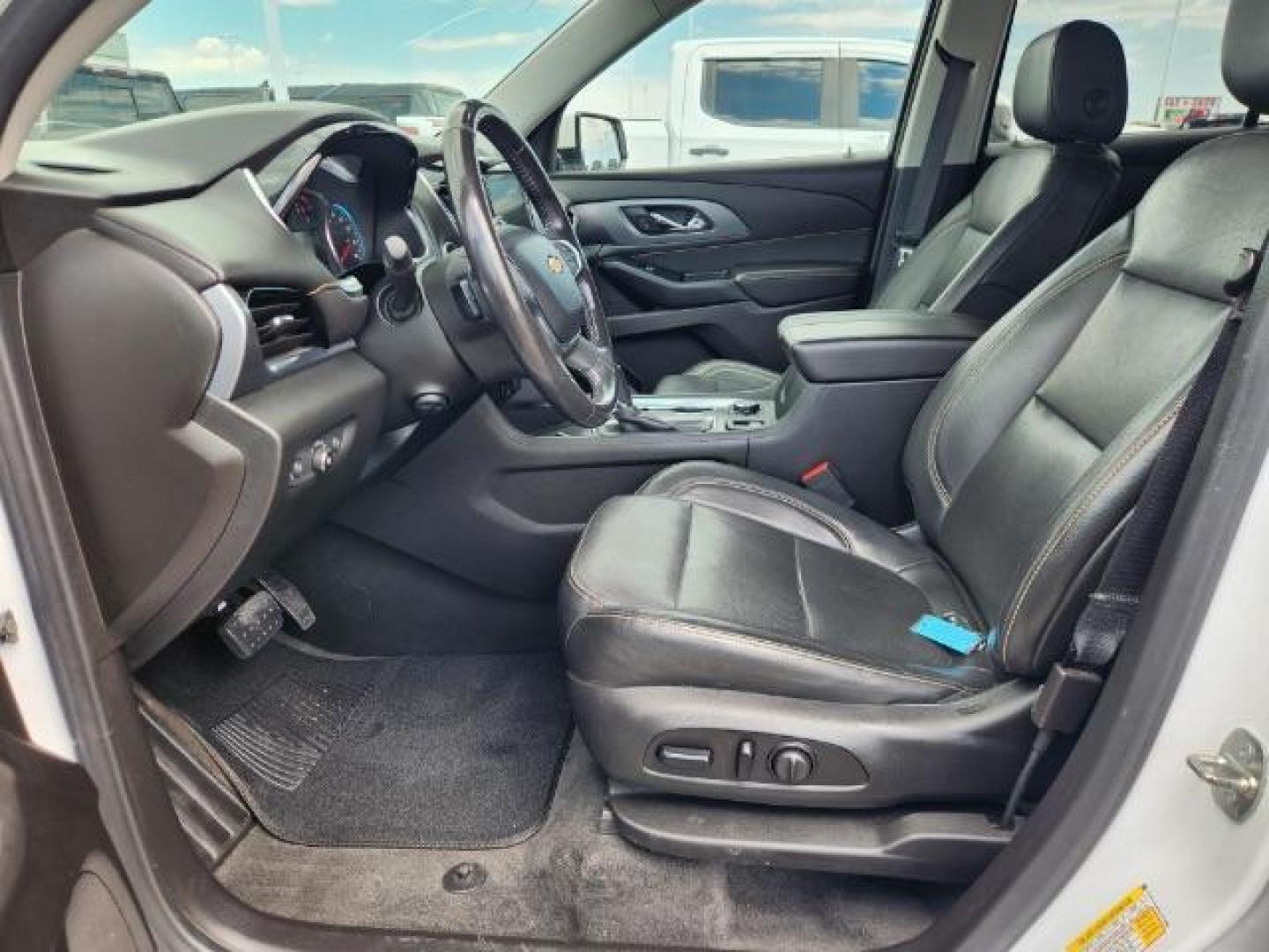2019 Summit White /Jet Black Chevrolet Traverse (1GNEVKKW3KJ) with an 36L V-6 gasoline direct injection engine, Automatic transmission, located at 1175 N Woodruff Ave, Idaho Falls, ID, 83401, 43.506901, -111.999657 - At Timberline Auto, finding a great deal on your next vehicle is always easy! Our experienced sales staff's goal is to help find you the right vehicle at the right price! Our knowledgeable finance department has options for almost any credit score. We offer extended service contract options to prote - Photo#42