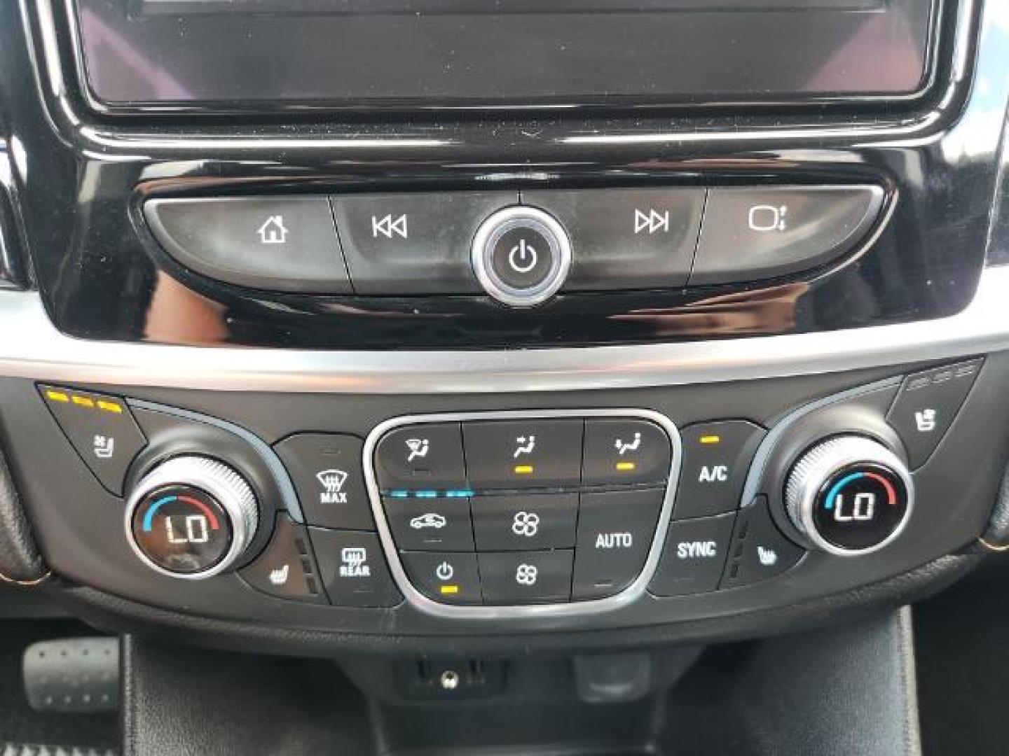 2019 Summit White /Jet Black Chevrolet Traverse (1GNEVKKW3KJ) with an 36L V-6 gasoline direct injection engine, Automatic transmission, located at 1175 N Woodruff Ave, Idaho Falls, ID, 83401, 43.506901, -111.999657 - At Timberline Auto, finding a great deal on your next vehicle is always easy! Our experienced sales staff's goal is to help find you the right vehicle at the right price! Our knowledgeable finance department has options for almost any credit score. We offer extended service contract options to prote - Photo#56