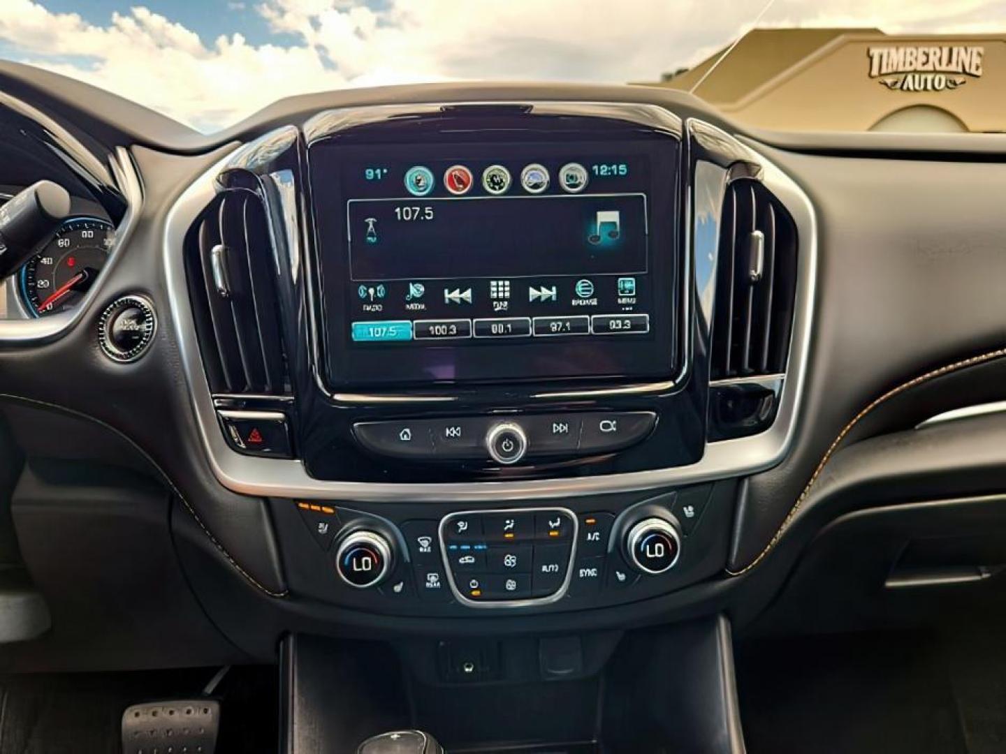 2019 Summit White /Jet Black Chevrolet Traverse (1GNEVKKW3KJ) with an 36L V-6 gasoline direct injection engine, Automatic transmission, located at 1175 N Woodruff Ave, Idaho Falls, ID, 83401, 43.506901, -111.999657 - At Timberline Auto, finding a great deal on your next vehicle is always easy! Our experienced sales staff's goal is to help find you the right vehicle at the right price! Our knowledgeable finance department has options for almost any credit score. We offer extended service contract options to prote - Photo#23
