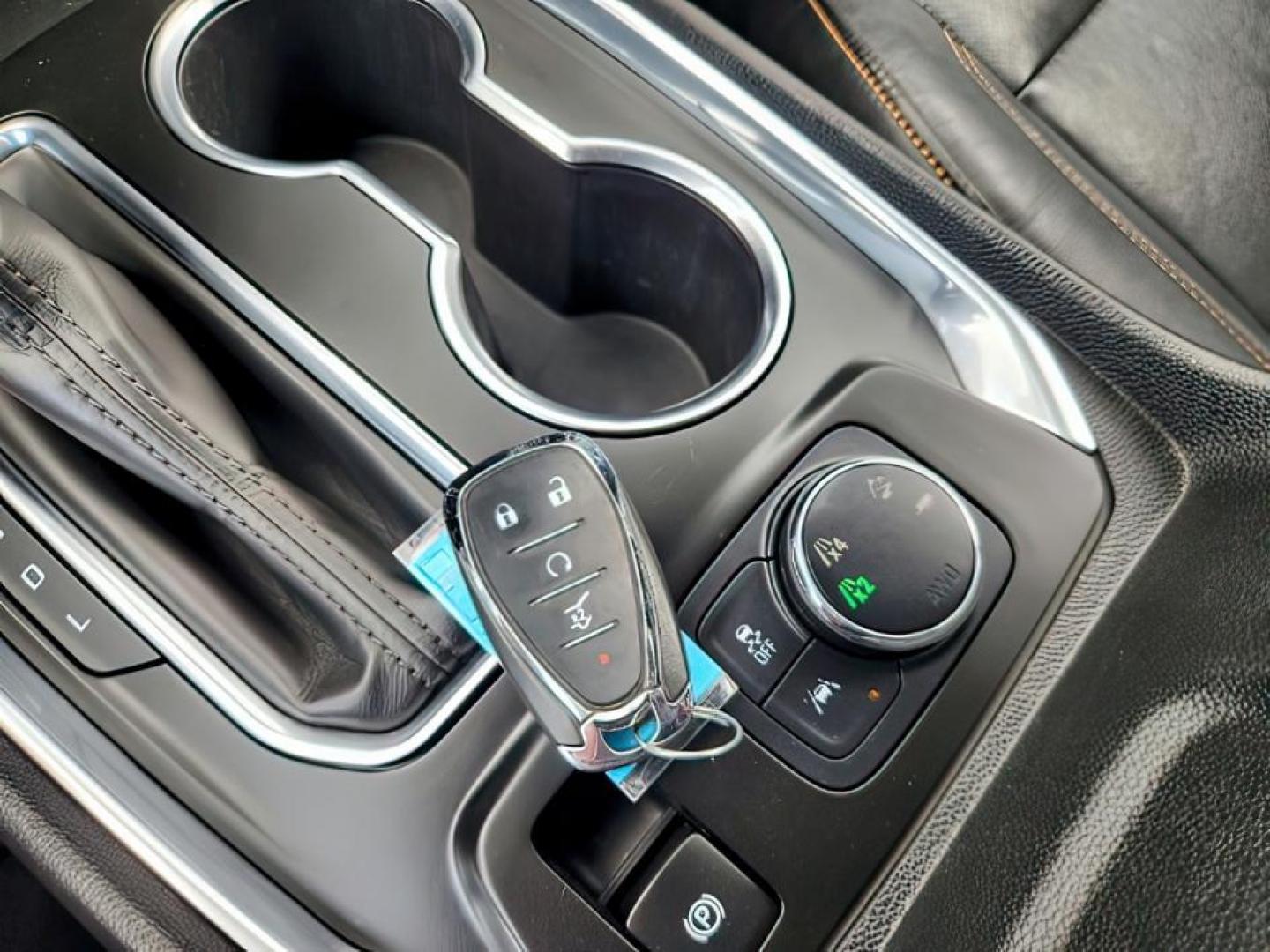 2019 Summit White /Jet Black Chevrolet Traverse (1GNEVKKW3KJ) with an 36L V-6 gasoline direct injection engine, Automatic transmission, located at 1175 N Woodruff Ave, Idaho Falls, ID, 83401, 43.506901, -111.999657 - At Timberline Auto, finding a great deal on your next vehicle is always easy! Our experienced sales staff's goal is to help find you the right vehicle at the right price! Our knowledgeable finance department has options for almost any credit score. We offer extended service contract options to prote - Photo#26