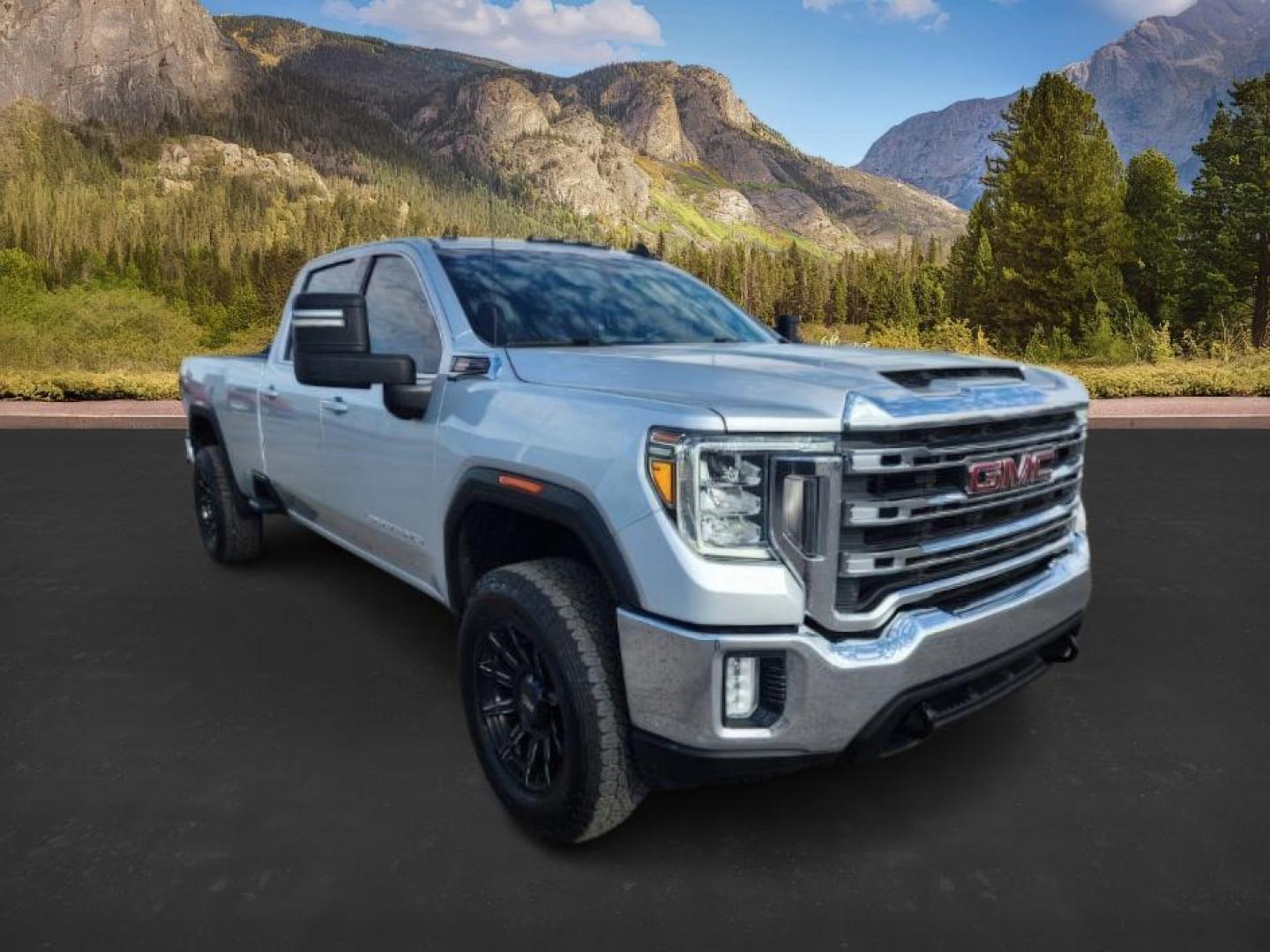 2022 Quicksilver Metallic /Jet Black GMC Sierra 3500HD (1GT49TE70NF) with an 66L V-8 gasoline direct injection engine, Automatic transmission, located at 1175 N Woodruff Ave, Idaho Falls, ID, 83401, 43.506901, -111.999657 - At Timberline Auto, finding a great deal on your next vehicle is always easy! Our experienced sales staff's goal is to help find you the right vehicle at the right price! Our knowledgeable finance department has options for almost any credit score. We offer extended service contract options to prote - Photo#7